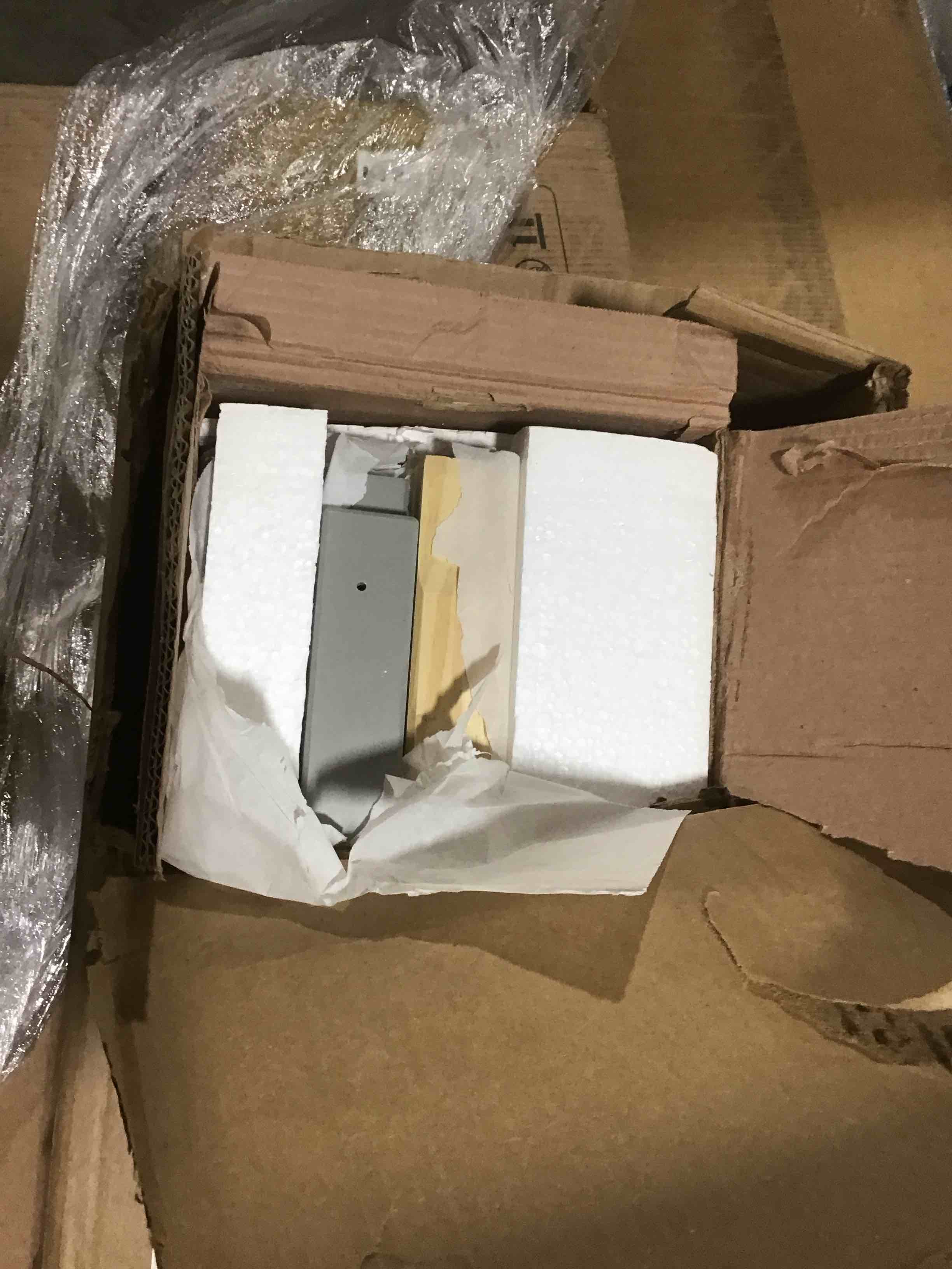 https://s3.amazonaws.com/lotting-images-prod/bidfta/YEL5227532_1703618546597.jpeg