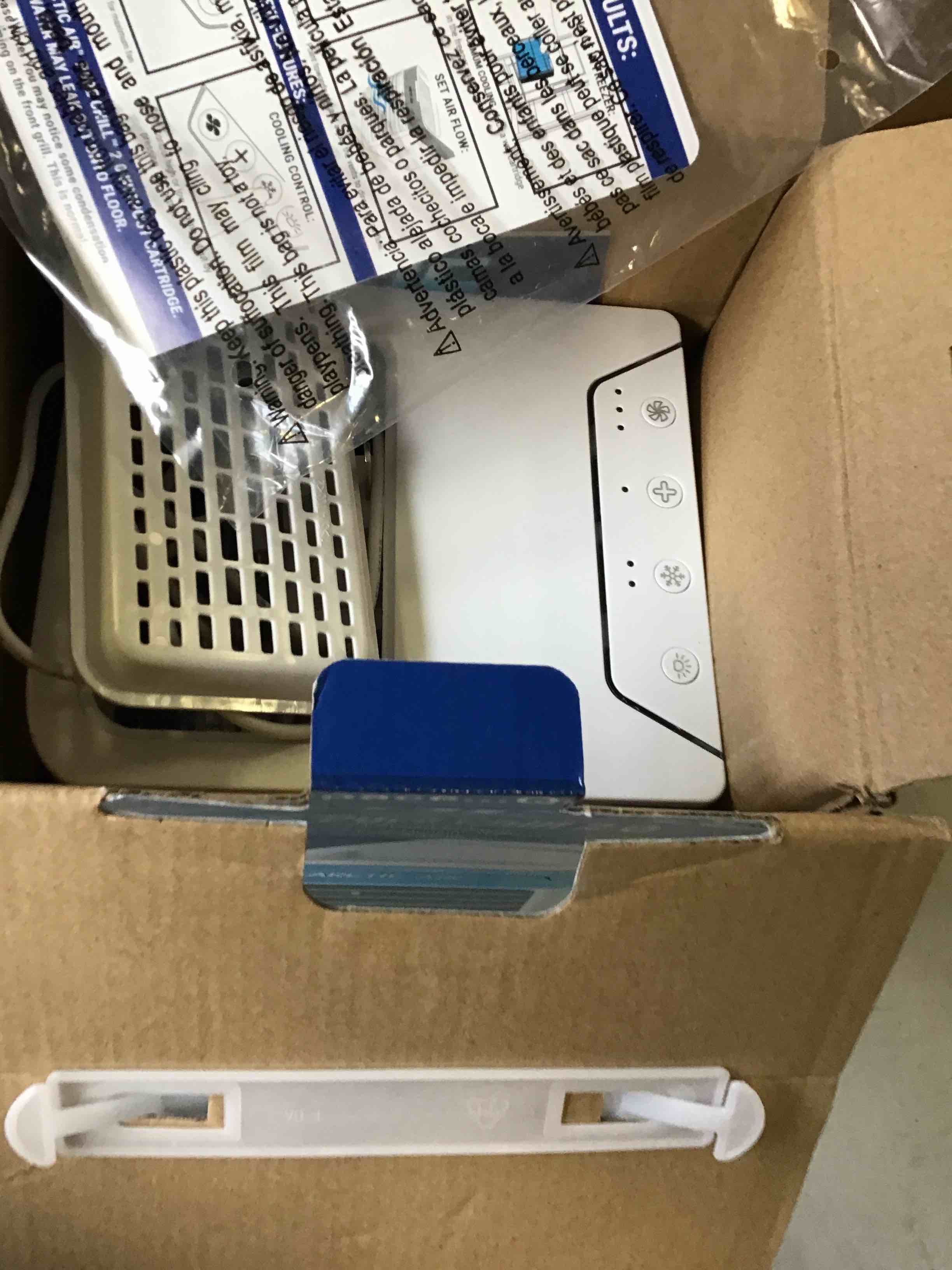 https://s3.amazonaws.com/lotting-images-prod/bidfta/YEL5228047_1692205315686.jpeg