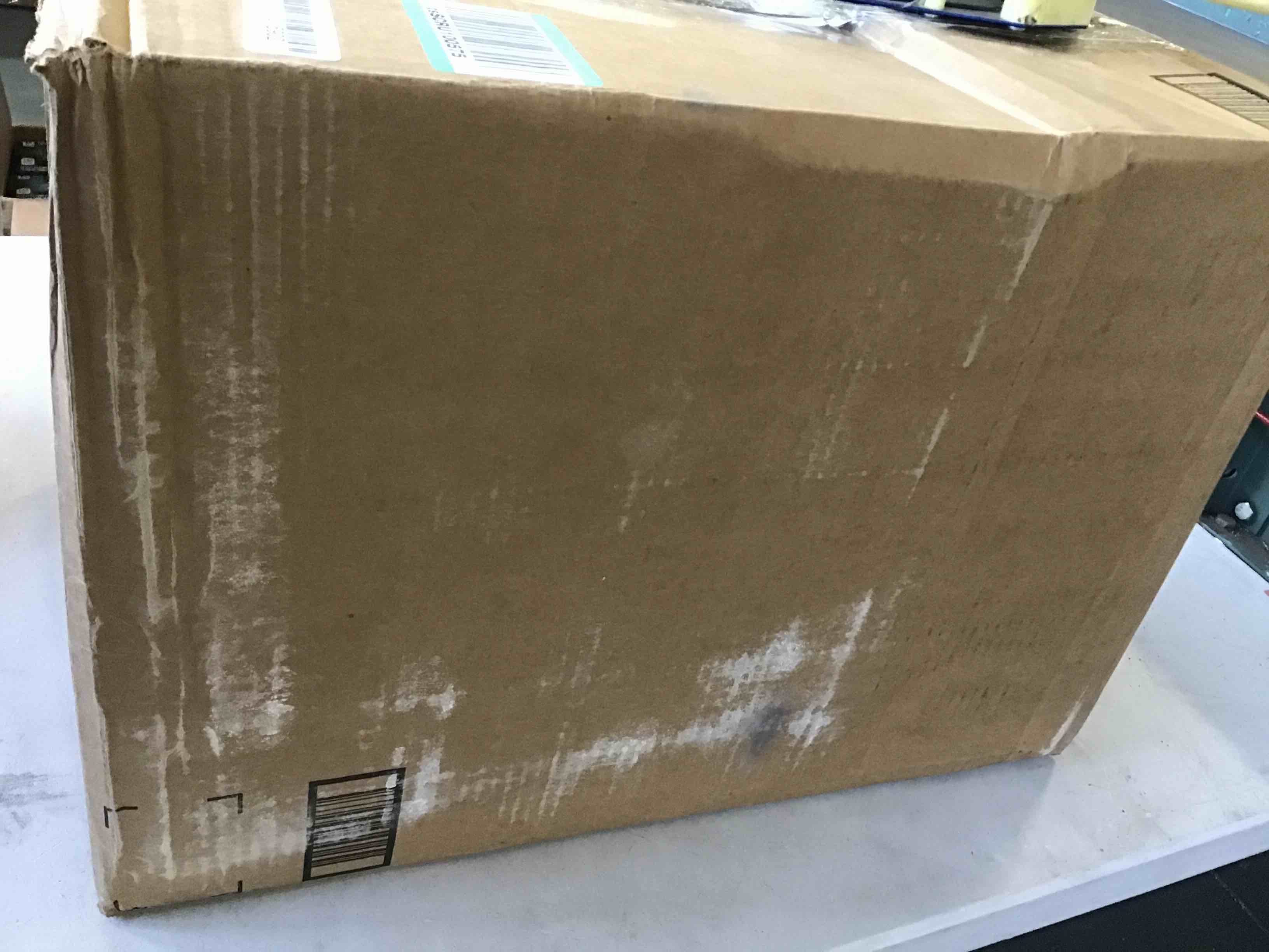 https://s3.amazonaws.com/lotting-images-prod/bidfta/YEL5229003_1692716007877.jpeg
