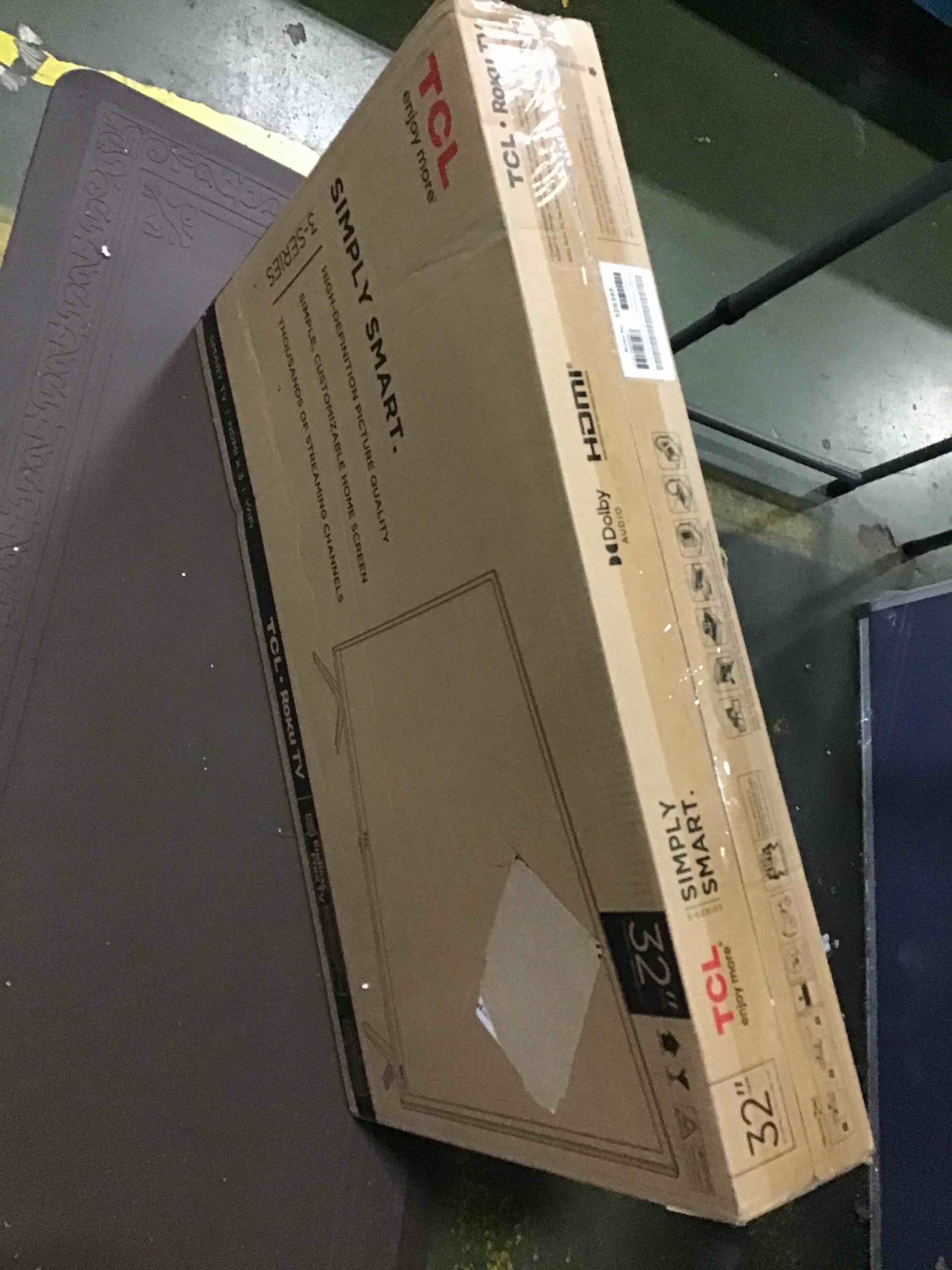 https://s3.amazonaws.com/lotting-images-prod/bidfta/YEL5229530_1692206287741.jpeg