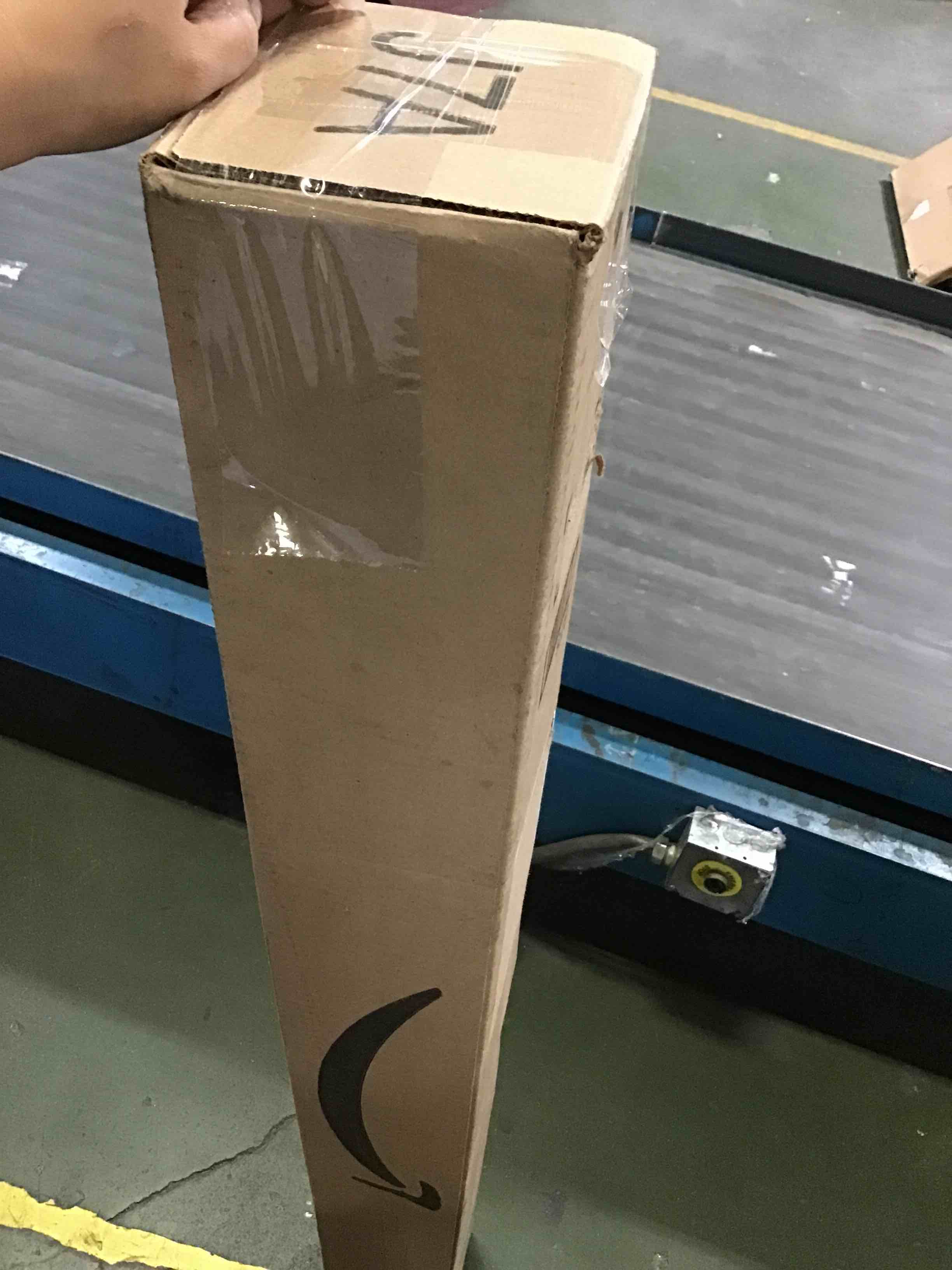 https://s3.amazonaws.com/lotting-images-prod/bidfta/YEL5229795_1692374179602.jpeg