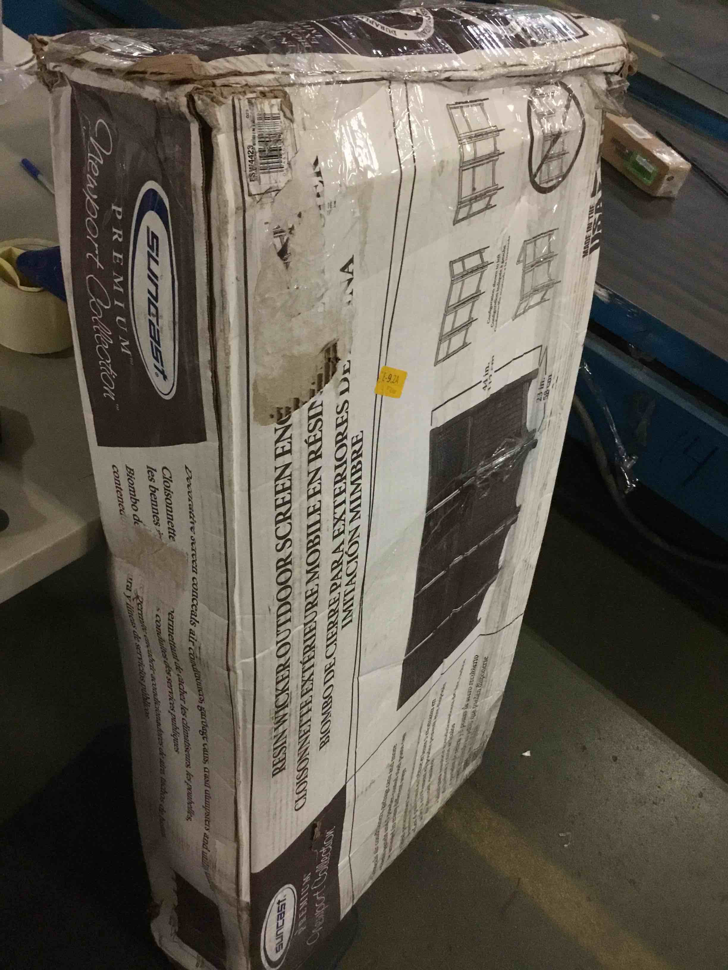 https://s3.amazonaws.com/lotting-images-prod/bidfta/YEL5229875_1692616903057.jpeg