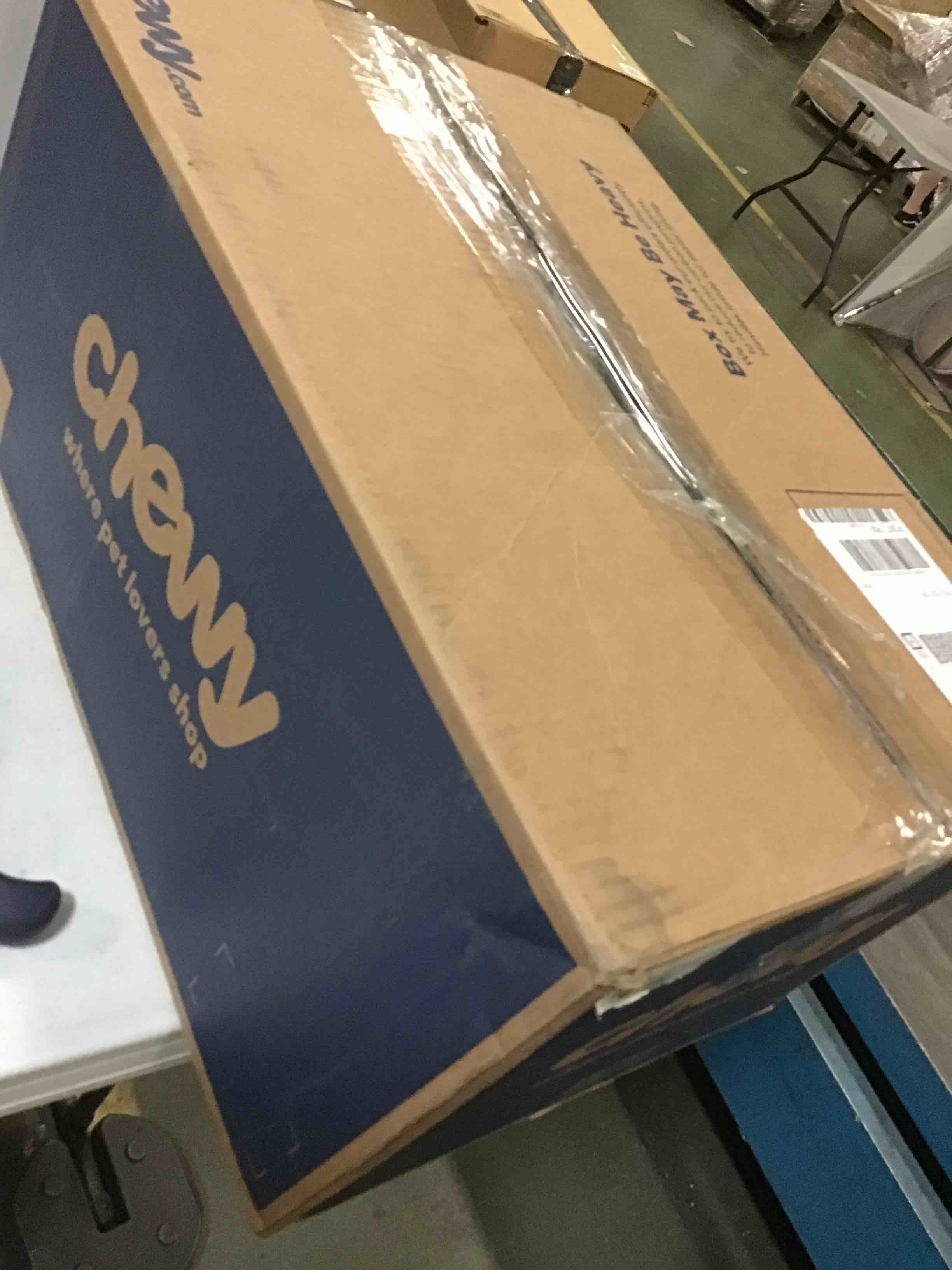 https://s3.amazonaws.com/lotting-images-prod/bidfta/YEL5230052_1692875951942.jpeg