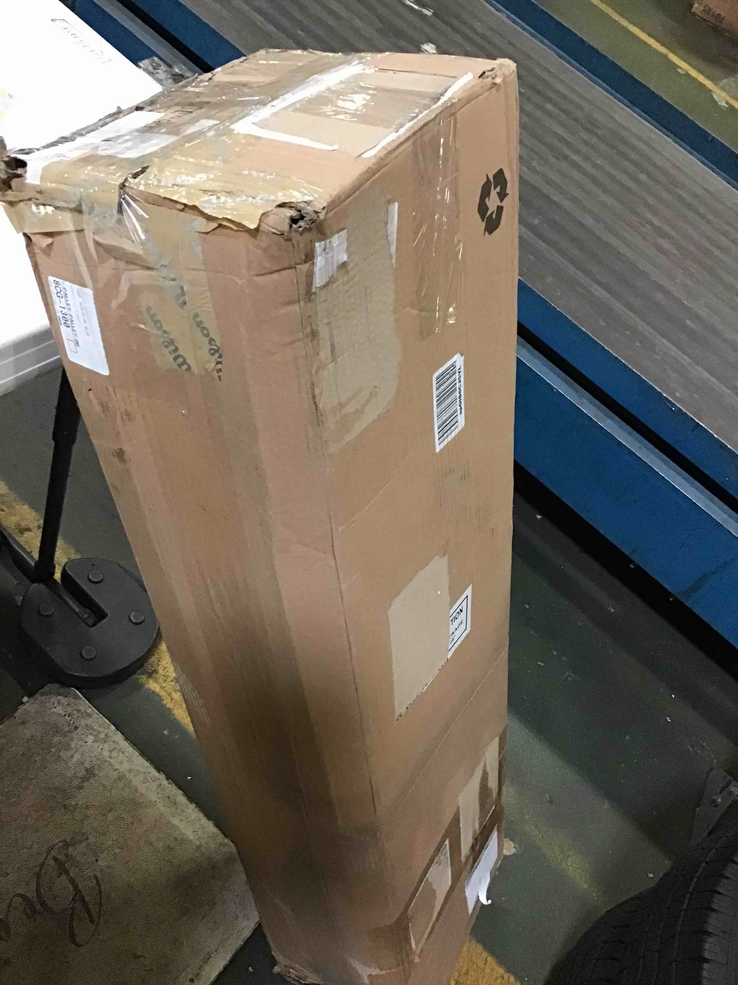 https://s3.amazonaws.com/lotting-images-prod/bidfta/YEL5230113_1692881740666.jpeg