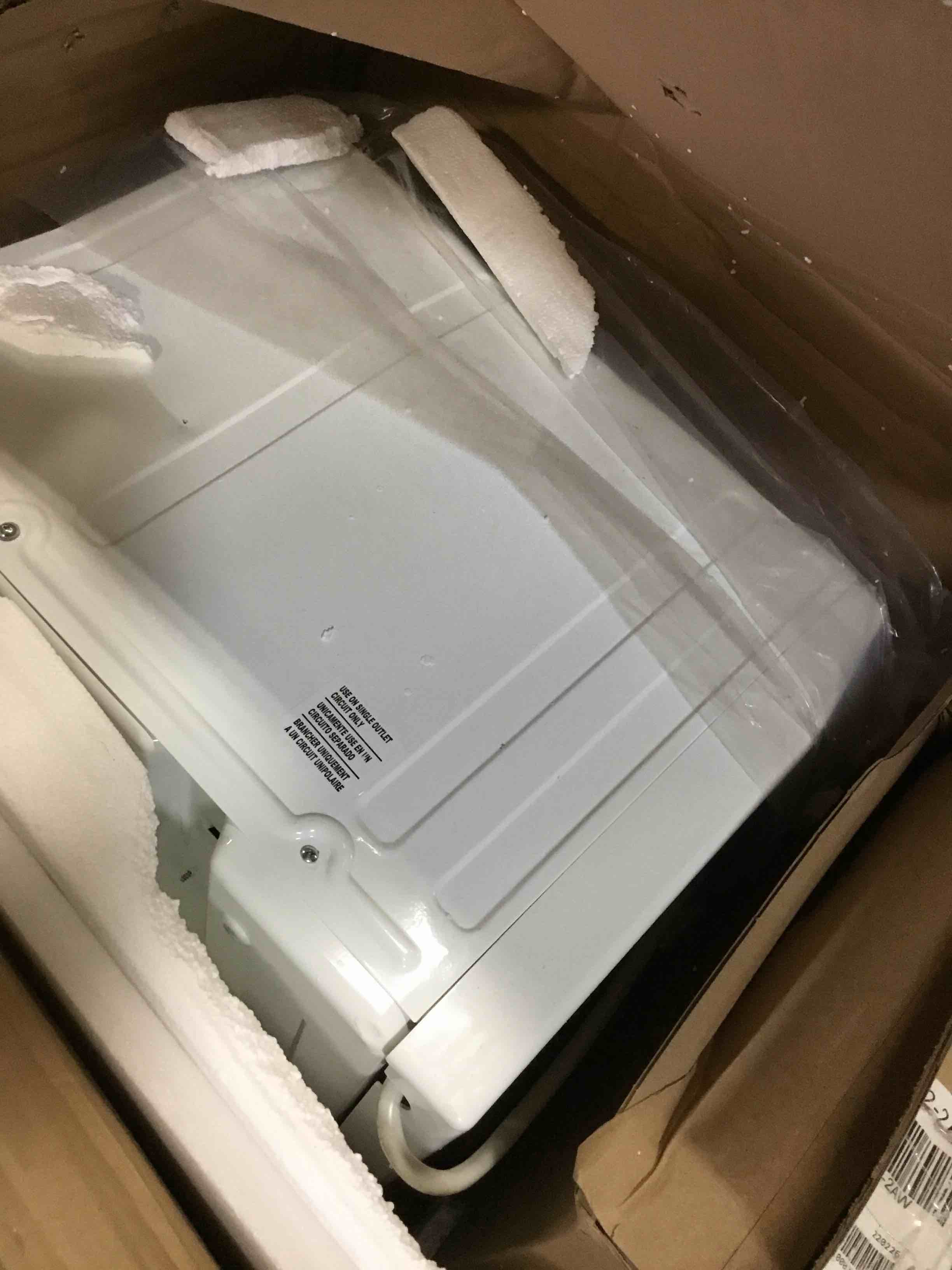 https://s3.amazonaws.com/lotting-images-prod/bidfta/YEL5230369_1692977456735.jpeg