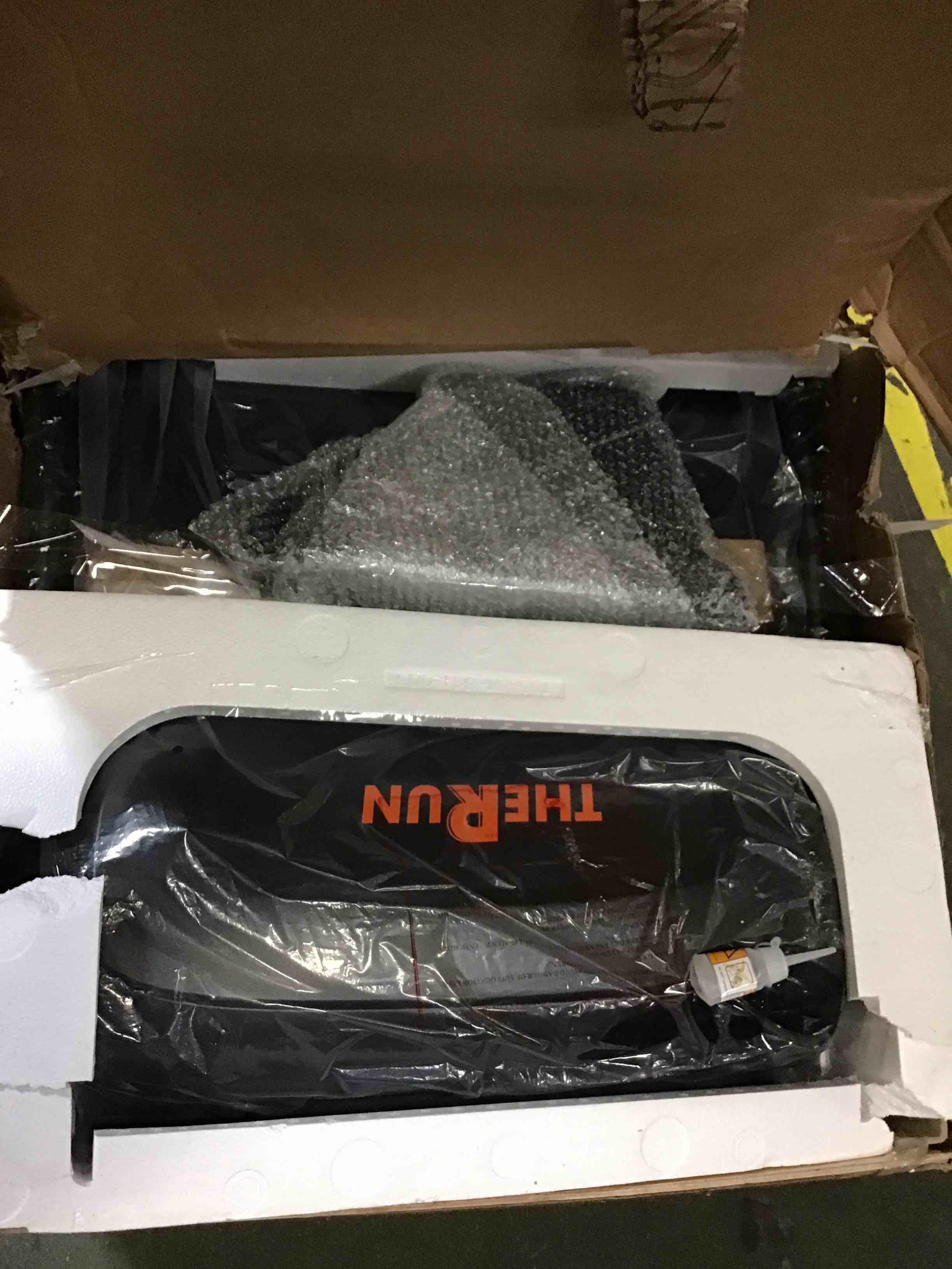 https://s3.amazonaws.com/lotting-images-prod/bidfta/YEL5230535_1693058893399.jpeg