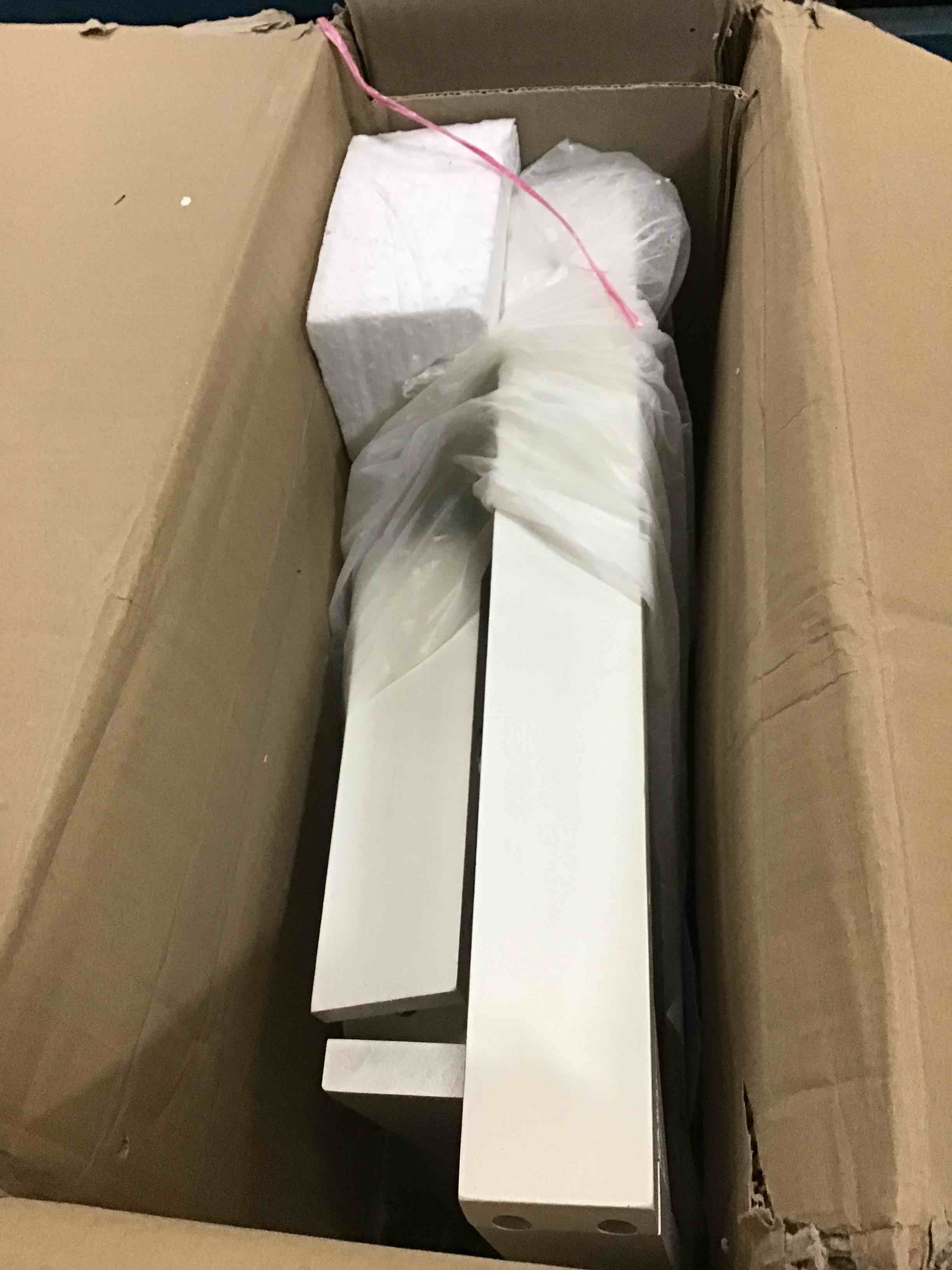 https://s3.amazonaws.com/lotting-images-prod/bidfta/YEL5230542_1693059692222.jpeg