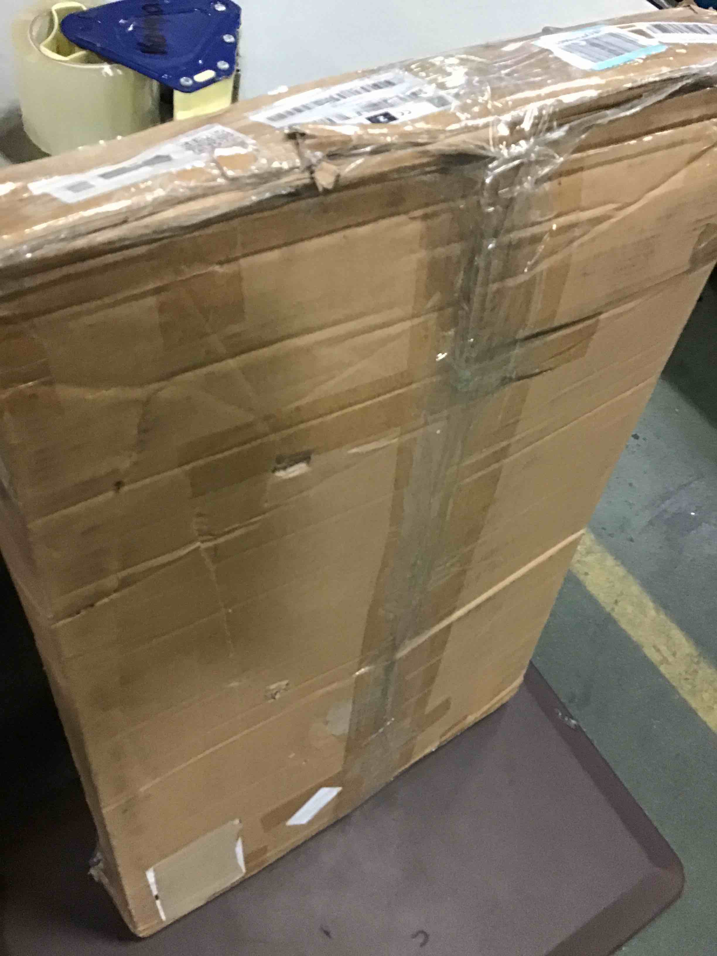https://s3.amazonaws.com/lotting-images-prod/bidfta/YEL5230548_1693060424938.jpeg