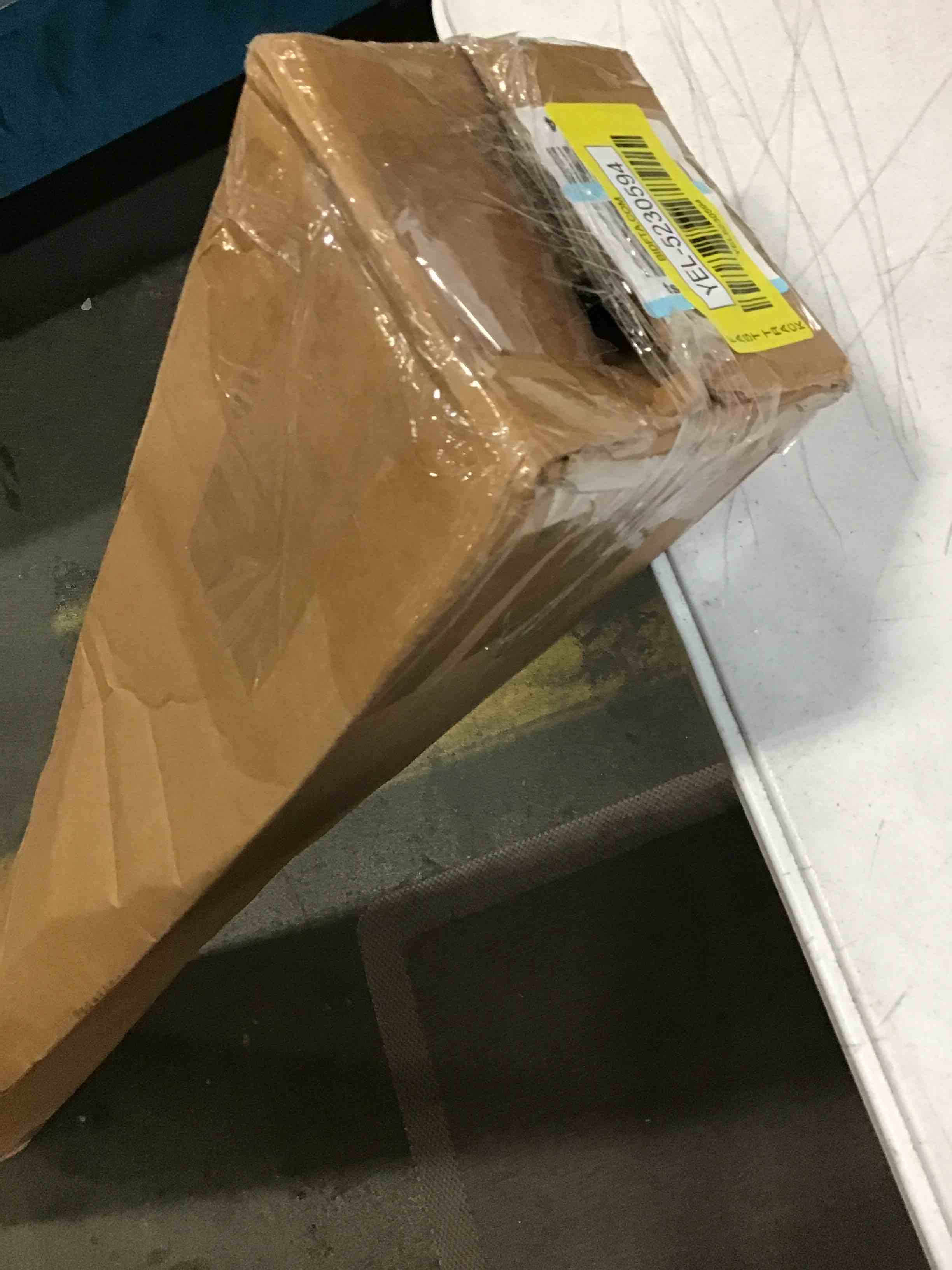 https://s3.amazonaws.com/lotting-images-prod/bidfta/YEL5230594_1693393260189.jpeg