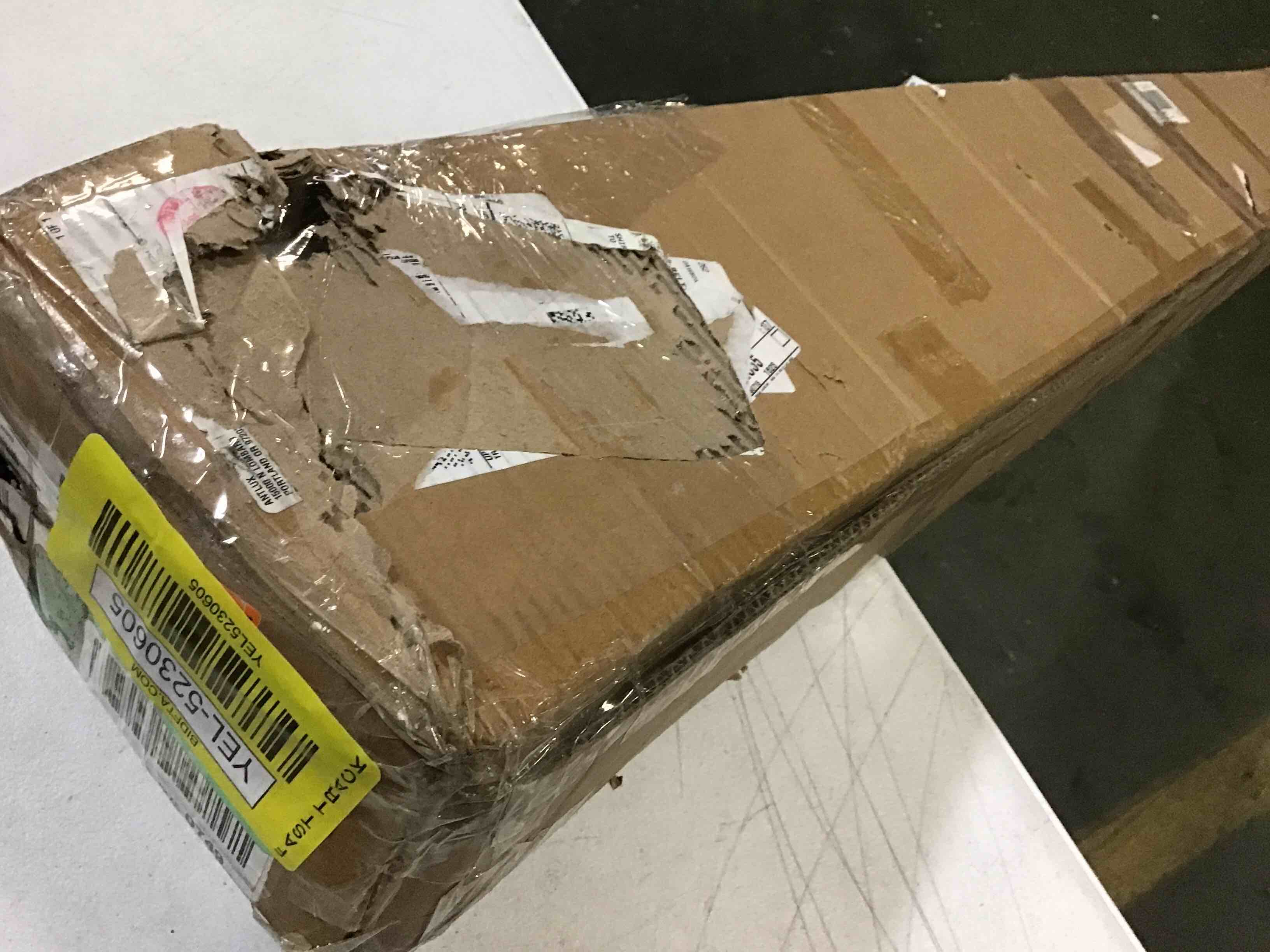 https://s3.amazonaws.com/lotting-images-prod/bidfta/YEL5230605_1693394826099.jpeg