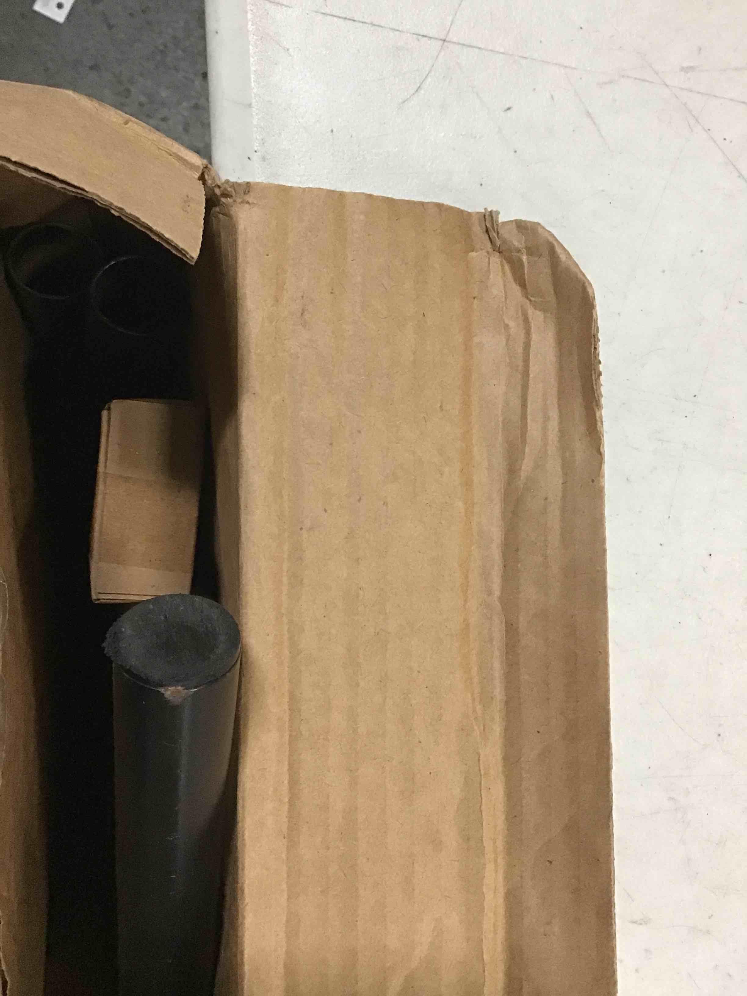 https://s3.amazonaws.com/lotting-images-prod/bidfta/YEL5230709_1693407594992.jpeg