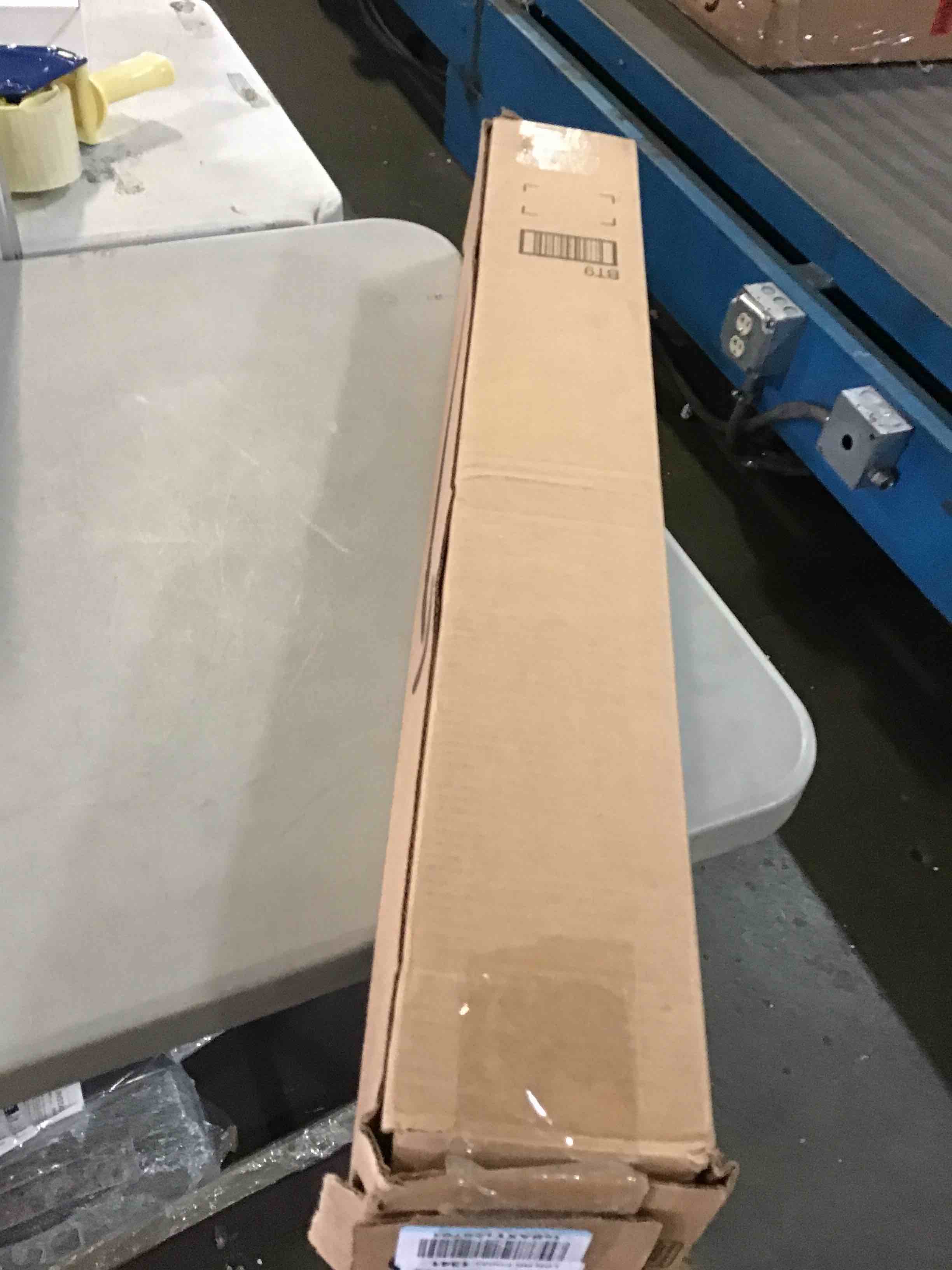 https://s3.amazonaws.com/lotting-images-prod/bidfta/YEL5234292_1692289726375.jpeg