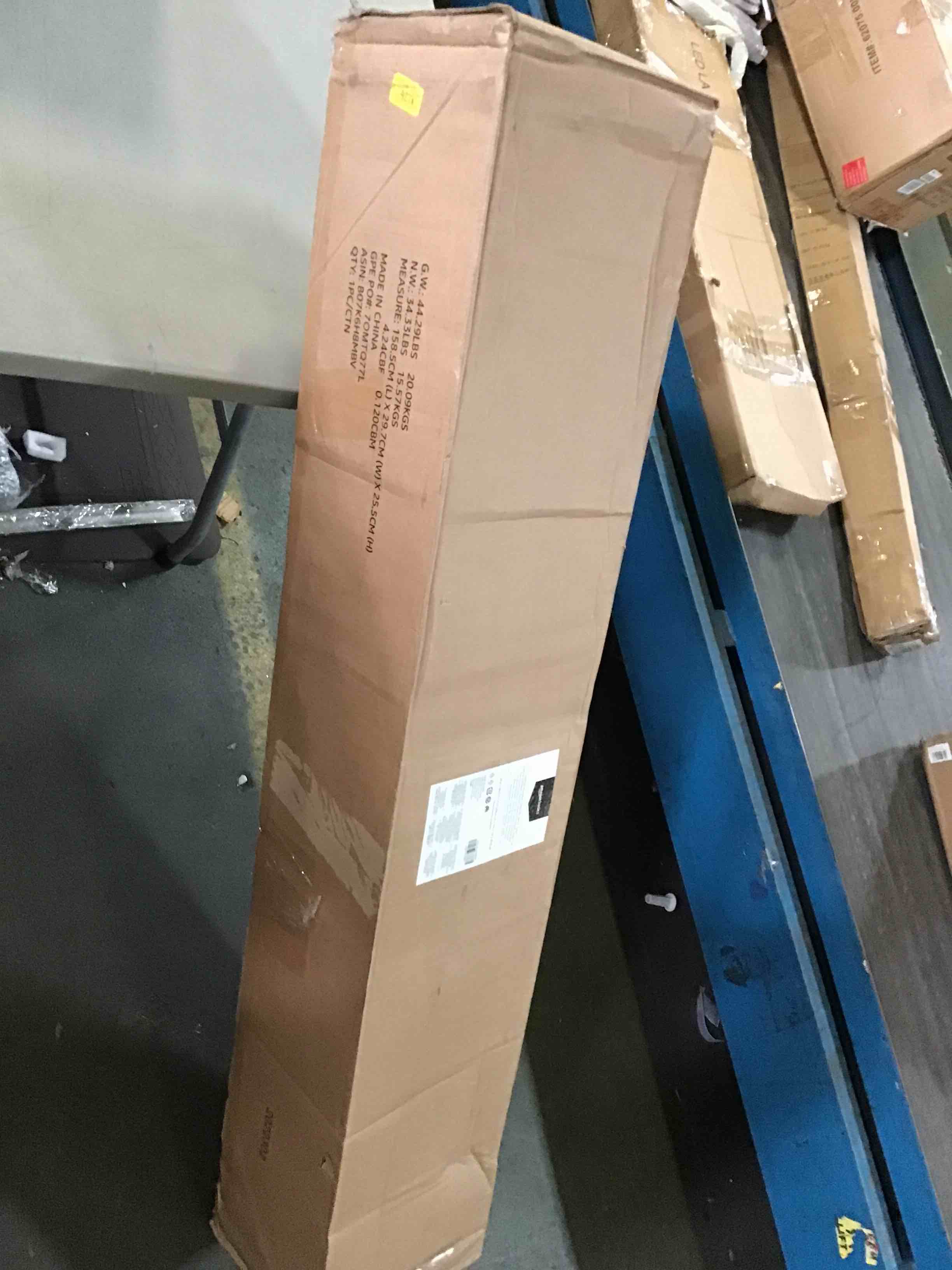https://s3.amazonaws.com/lotting-images-prod/bidfta/YEL5234301_1692293232620.jpeg