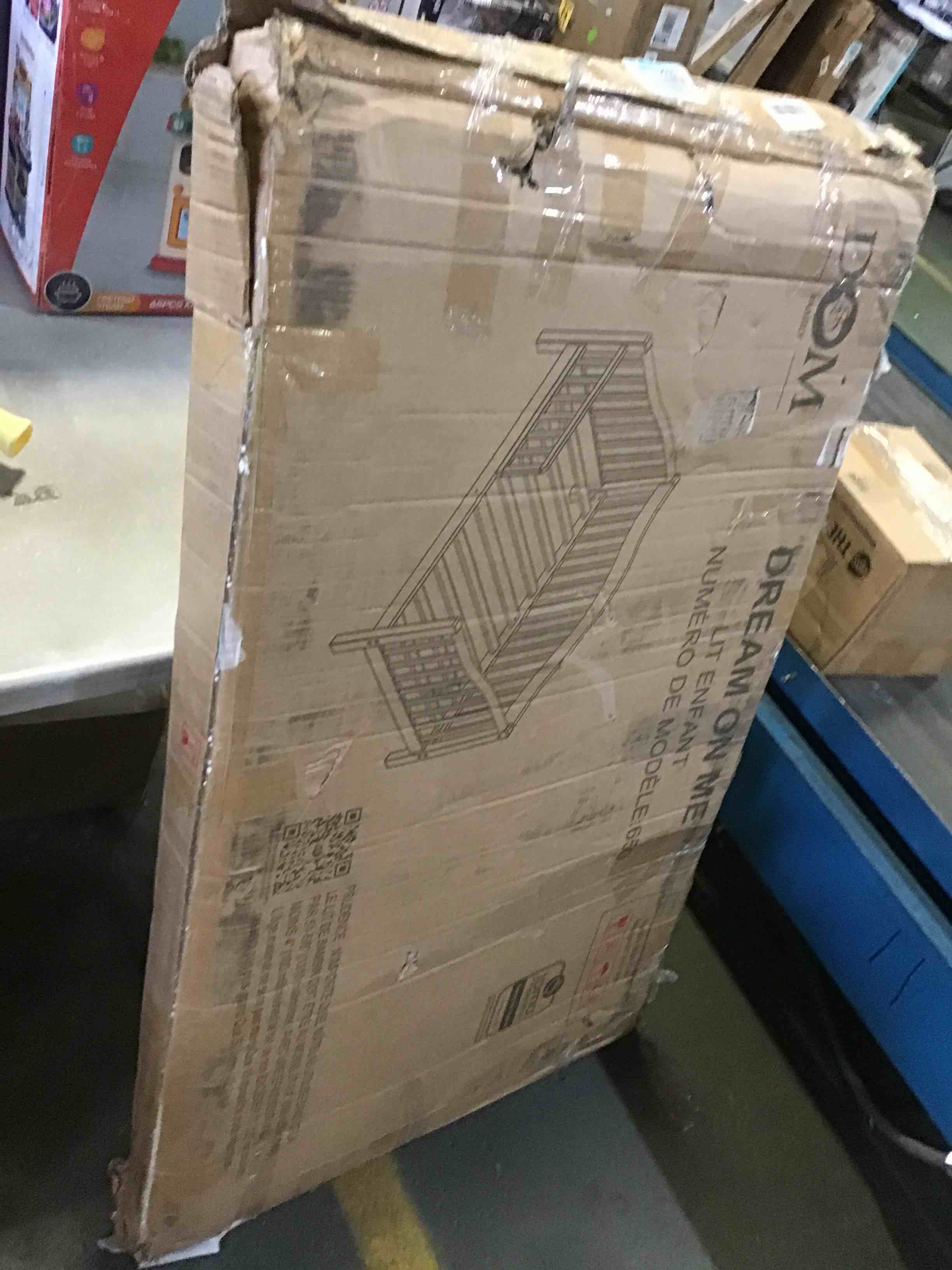 https://s3.amazonaws.com/lotting-images-prod/bidfta/YEL5234467_1692374329291.jpeg