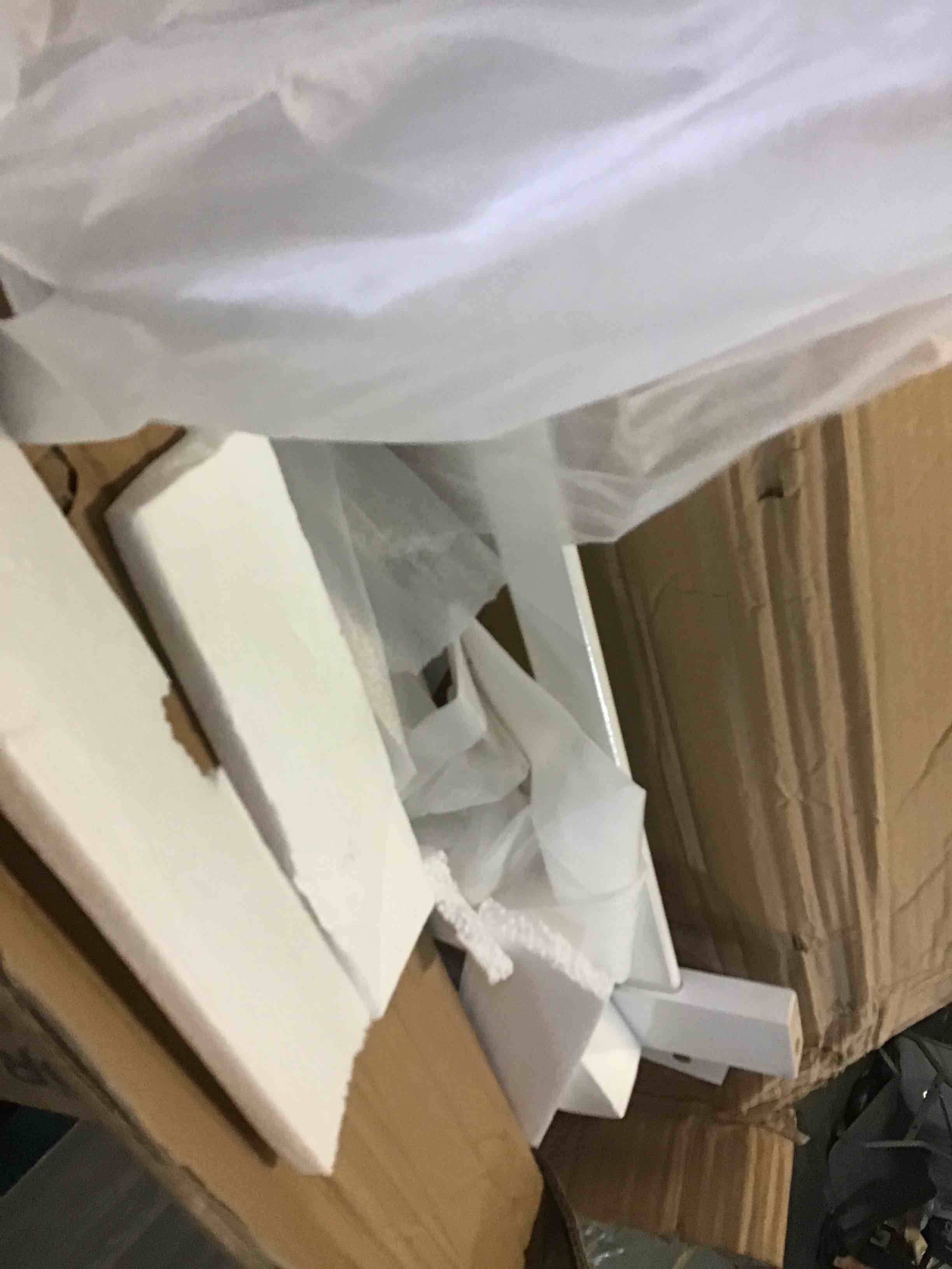 https://s3.amazonaws.com/lotting-images-prod/bidfta/YEL5234467_1692374342743.jpeg