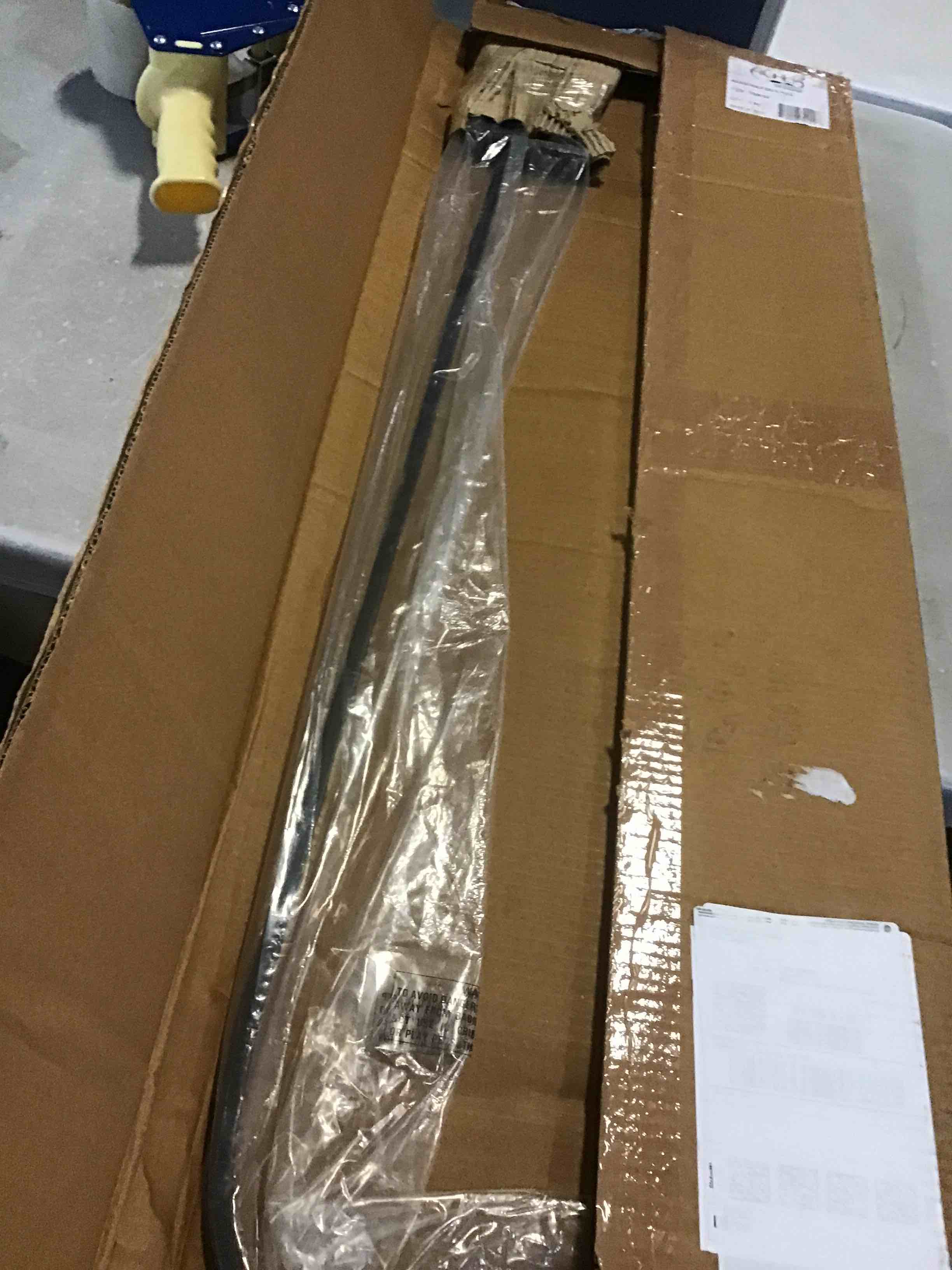 https://s3.amazonaws.com/lotting-images-prod/bidfta/YEL5234486_1692378864221.jpeg