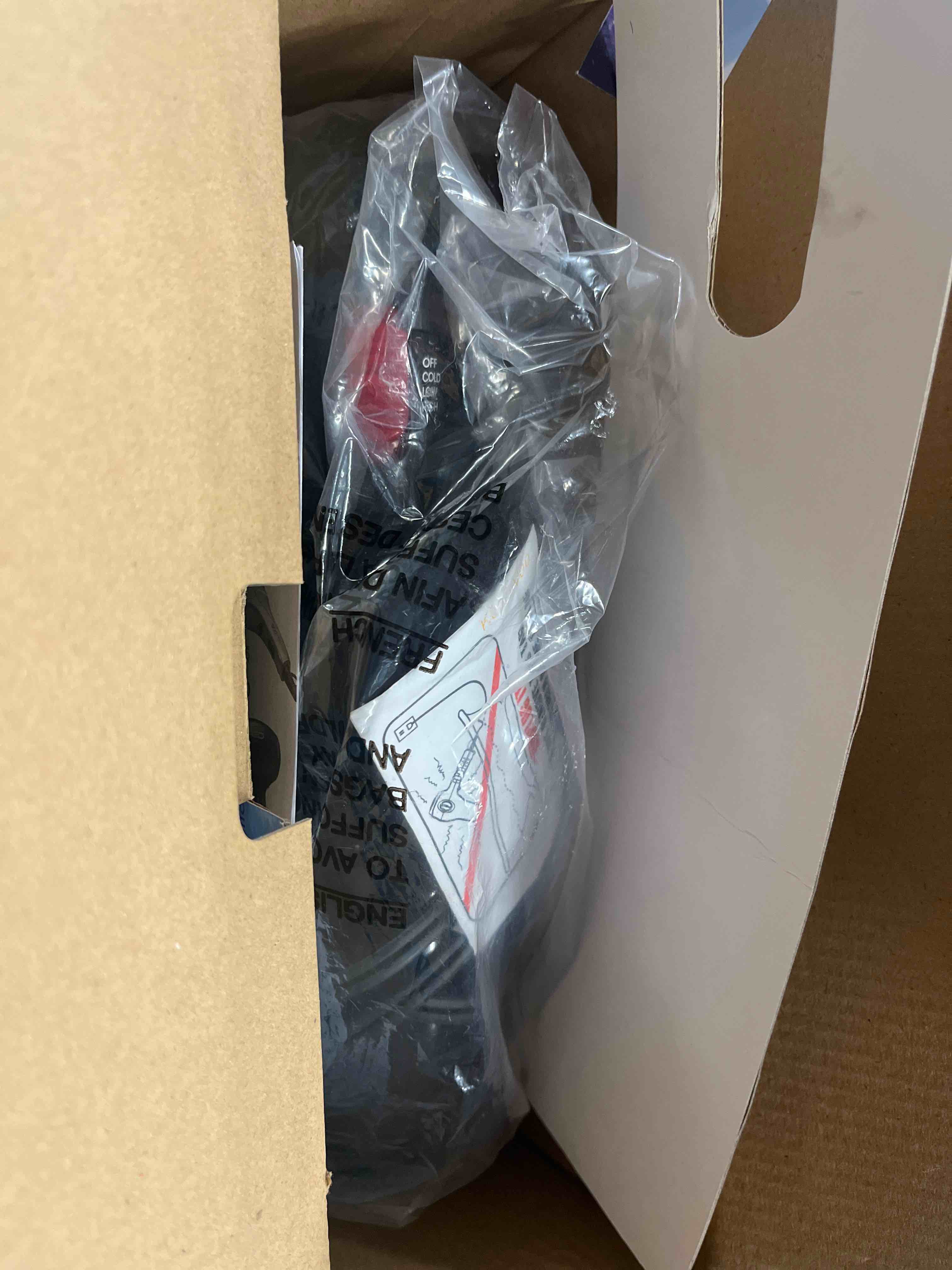 https://s3.amazonaws.com/lotting-images-prod/bidfta/YEL5236229_1701713215832.jpeg