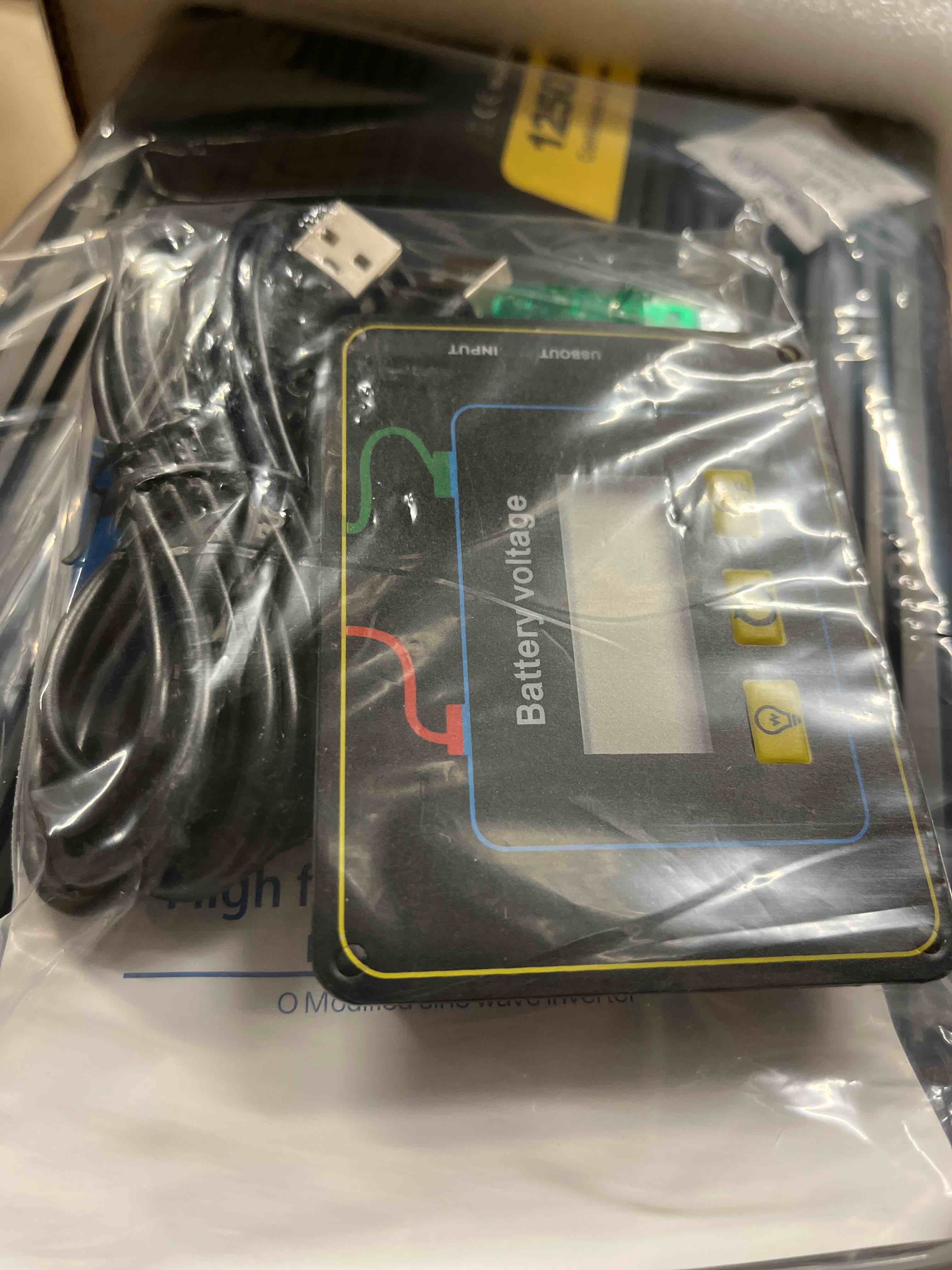 https://s3.amazonaws.com/lotting-images-prod/bidfta/YEL5236550_1704302474679.jpeg