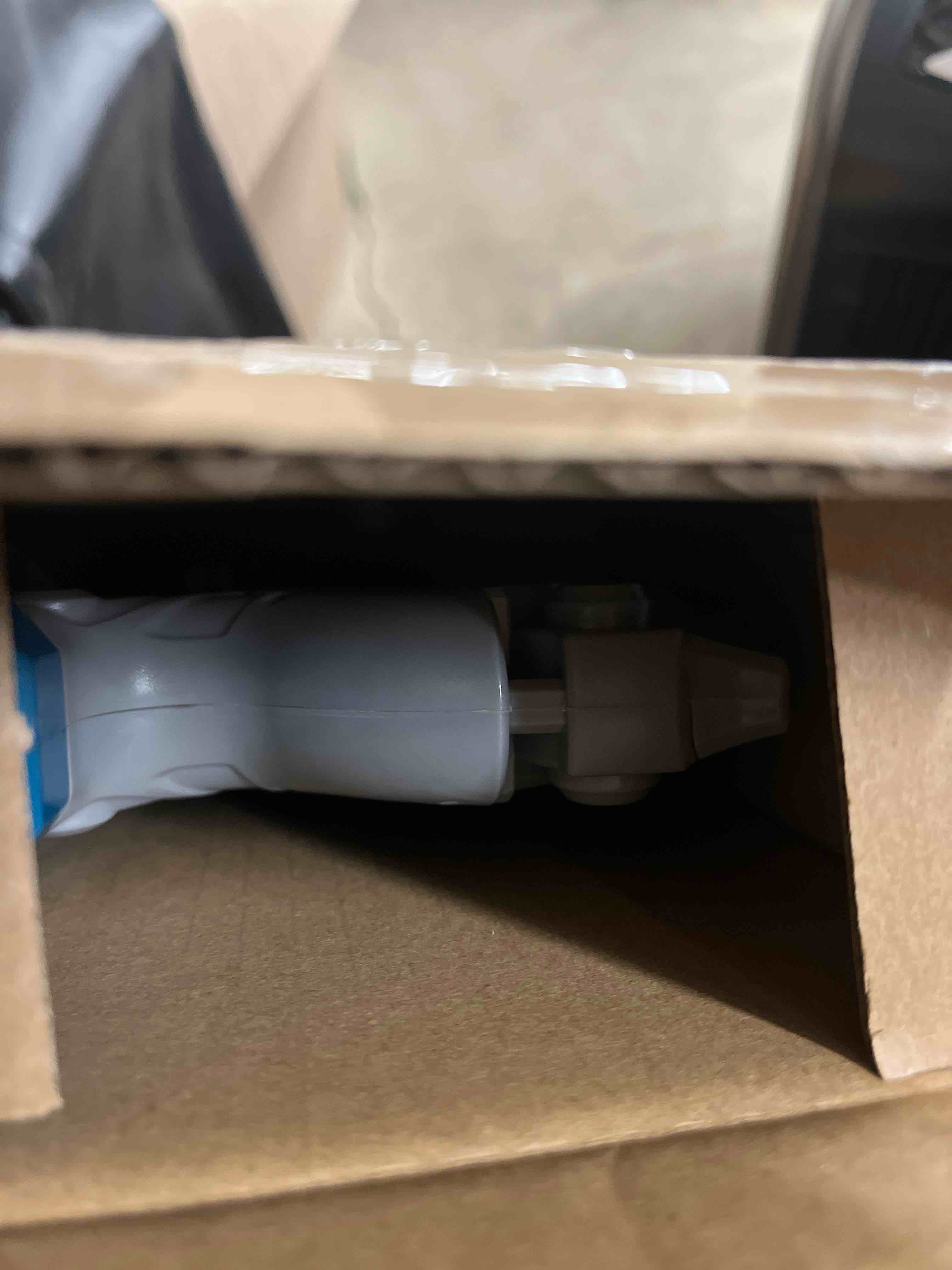 https://s3.amazonaws.com/lotting-images-prod/bidfta/YEL5236580_1704318086028.jpeg