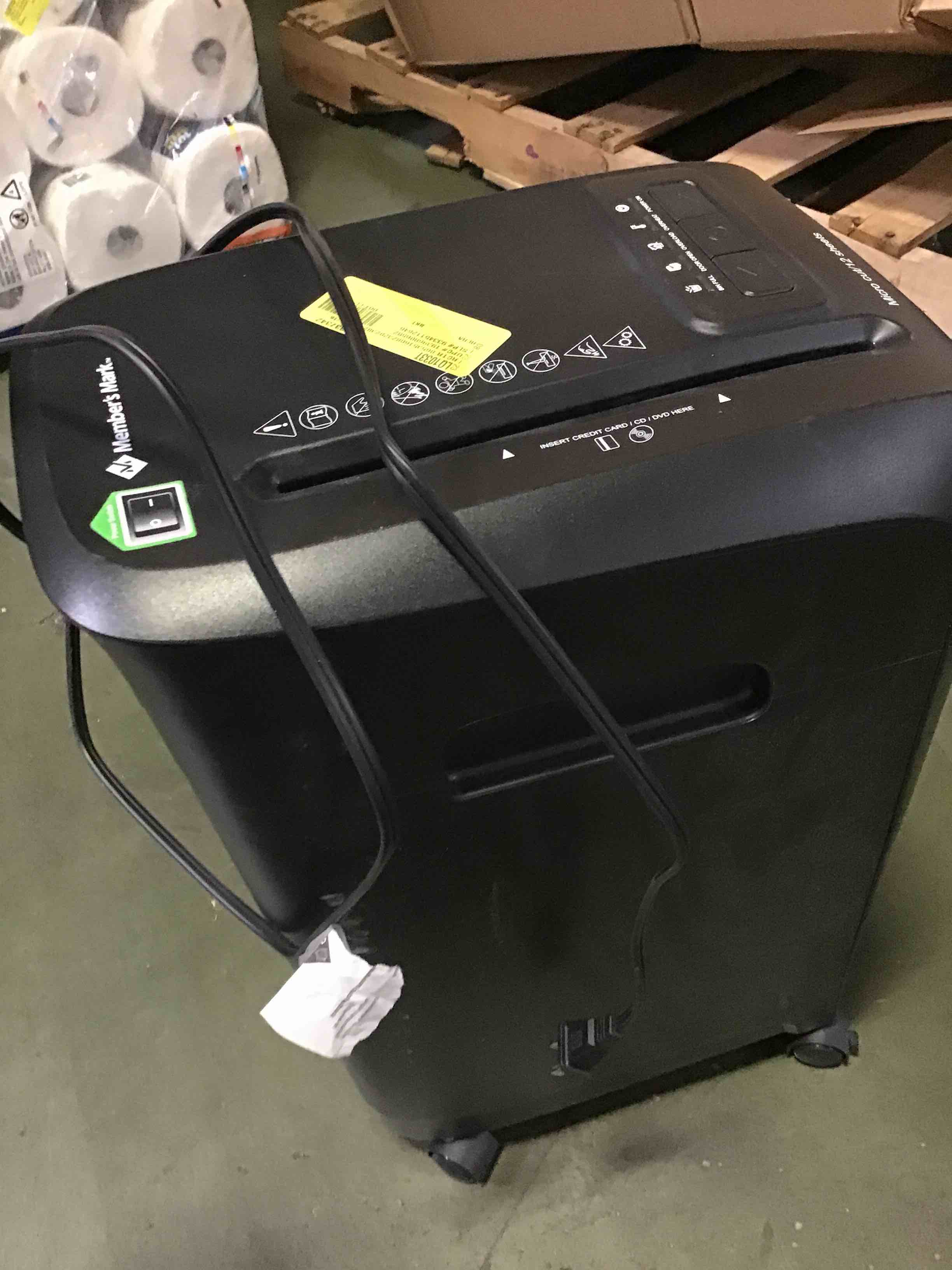 https://s3.amazonaws.com/lotting-images-prod/bidfta/YEL5237816_1693238051404.jpeg