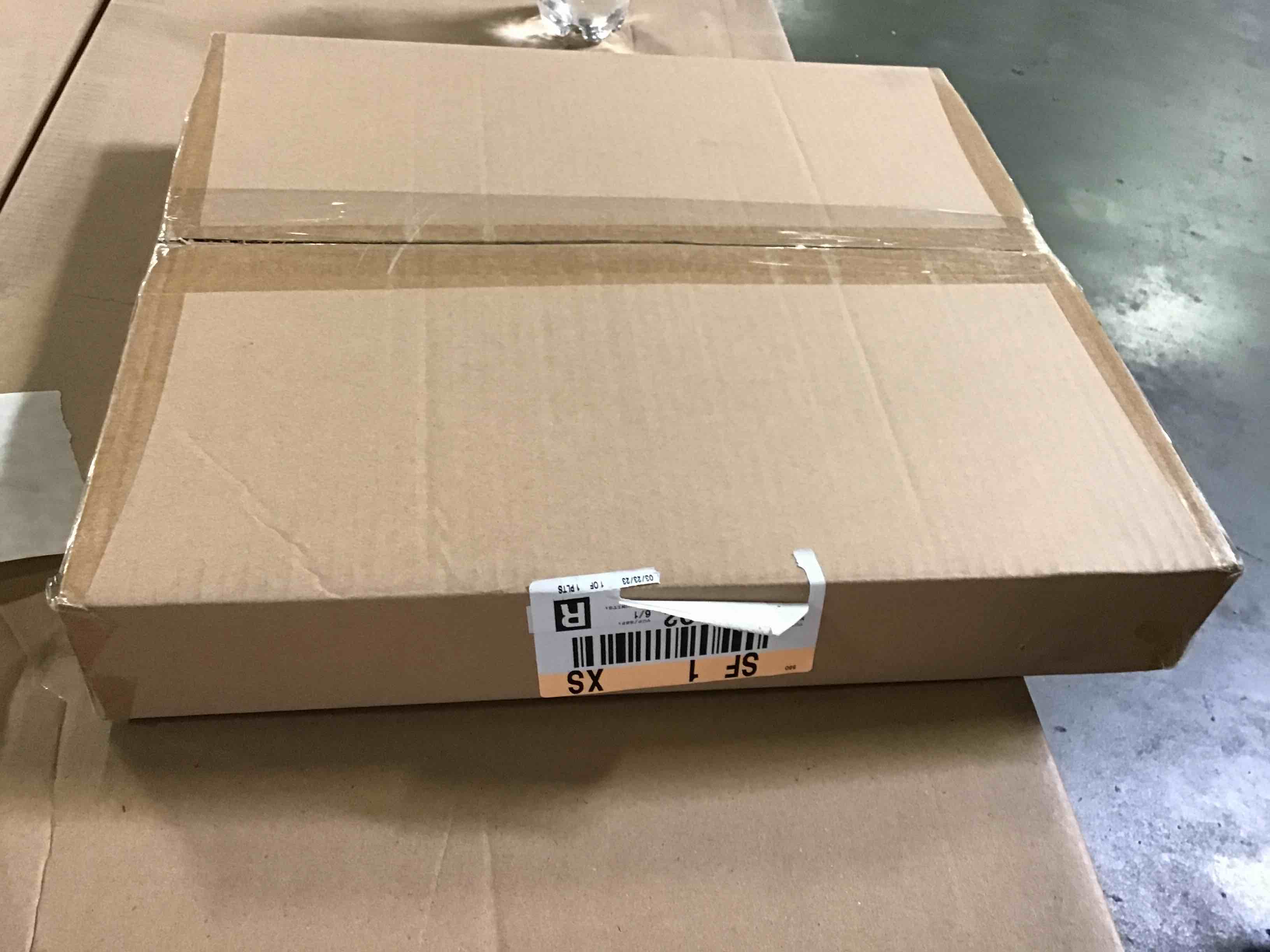 https://s3.amazonaws.com/lotting-images-prod/bidfta/YEL5239117_1692211755423.jpeg