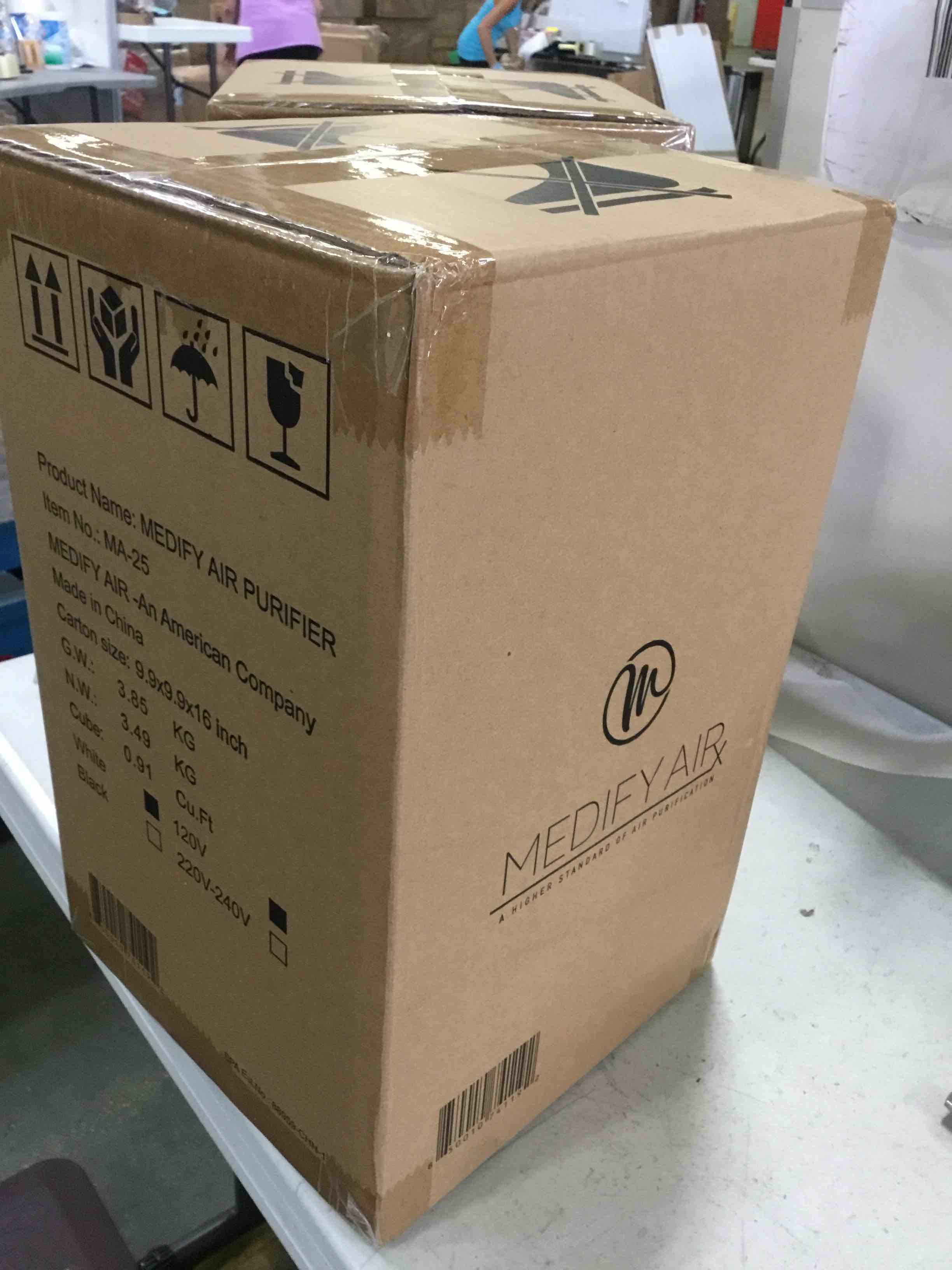 https://s3.amazonaws.com/lotting-images-prod/bidfta/YEL5243011_1691690602436.jpeg