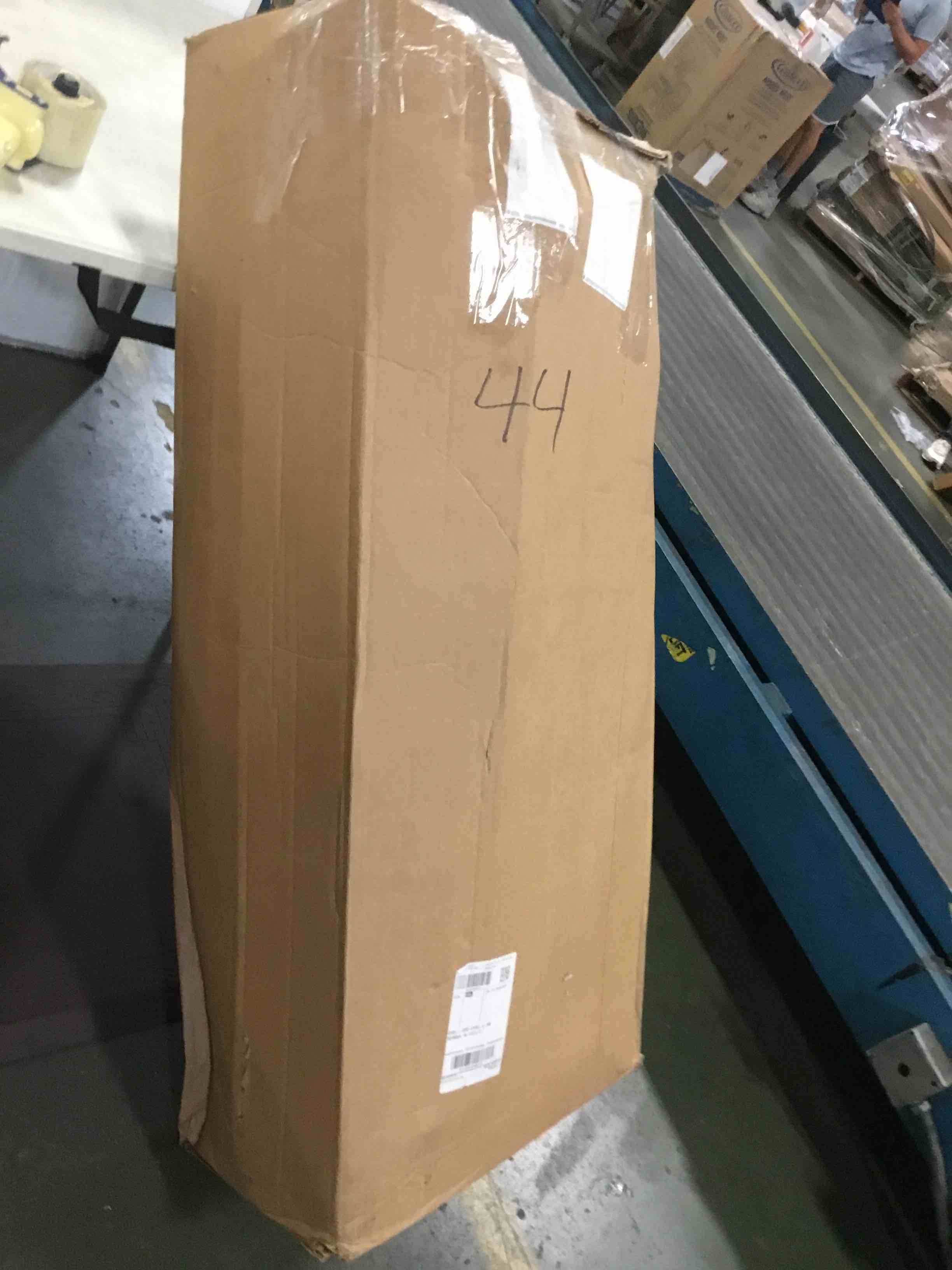 https://s3.amazonaws.com/lotting-images-prod/bidfta/YEL5243095_1691753685853.jpeg