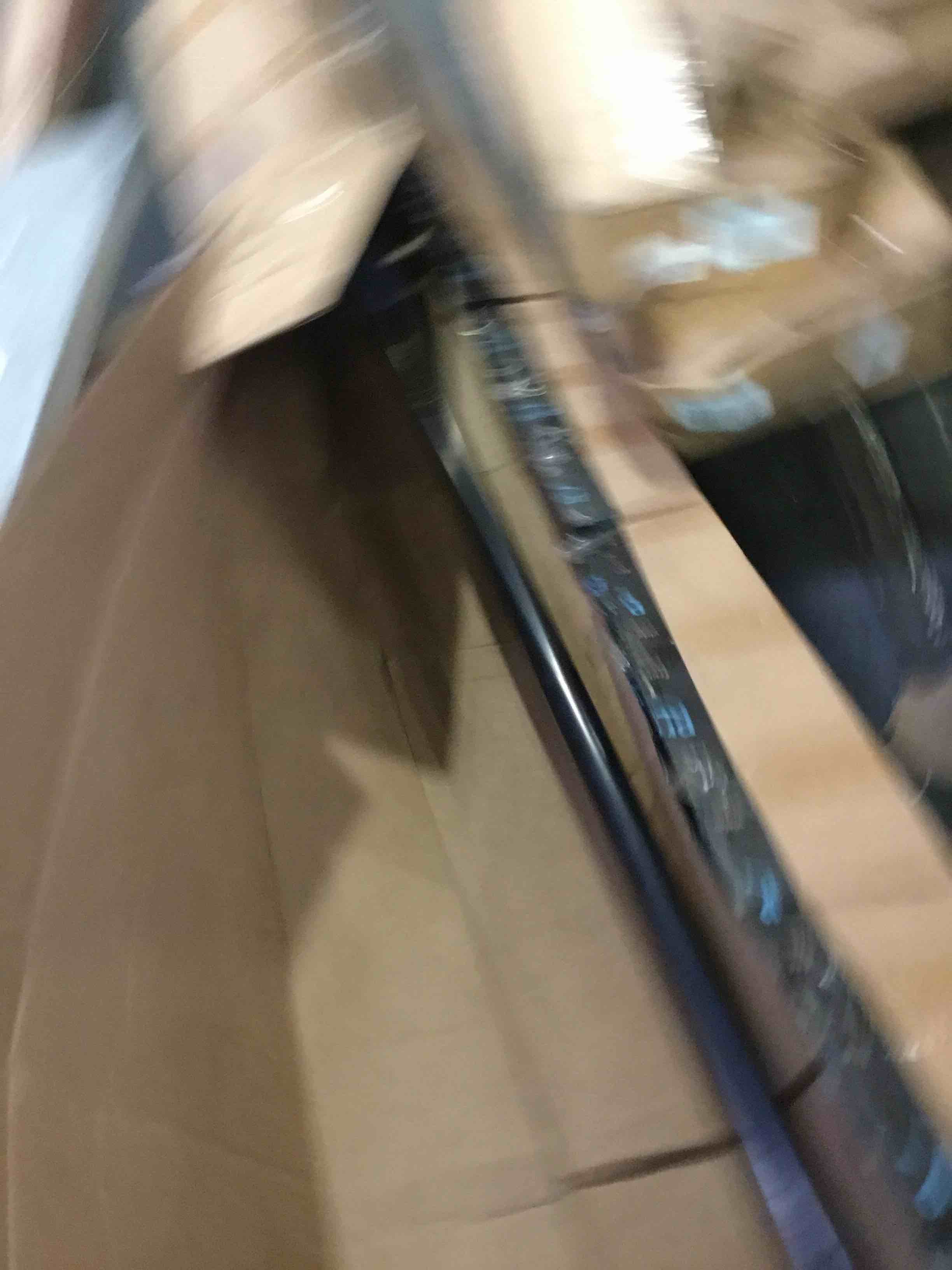 https://s3.amazonaws.com/lotting-images-prod/bidfta/YEL5243431_1692030064845.jpeg