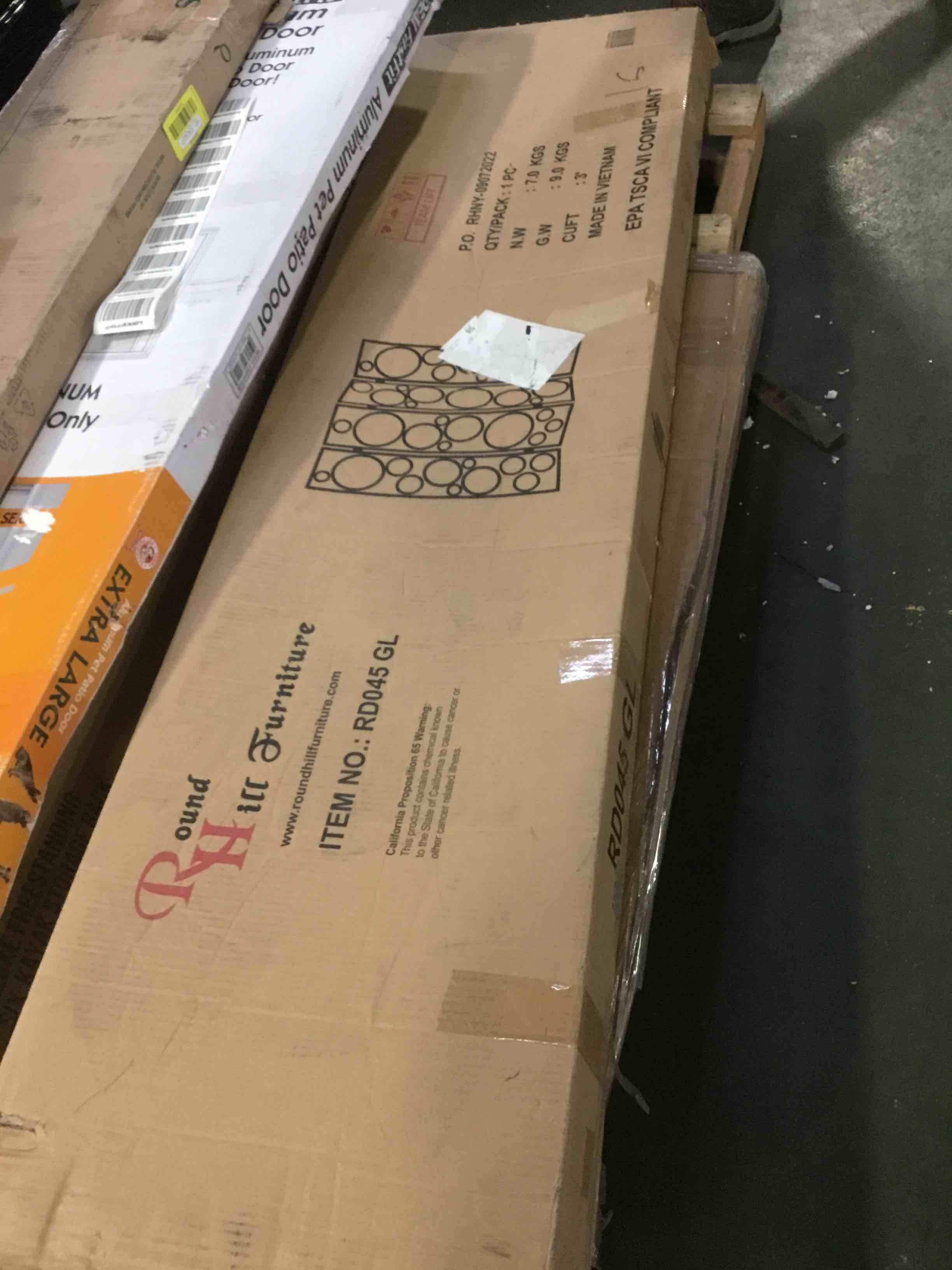 https://s3.amazonaws.com/lotting-images-prod/bidfta/YEL5243438_1692030661890.jpeg