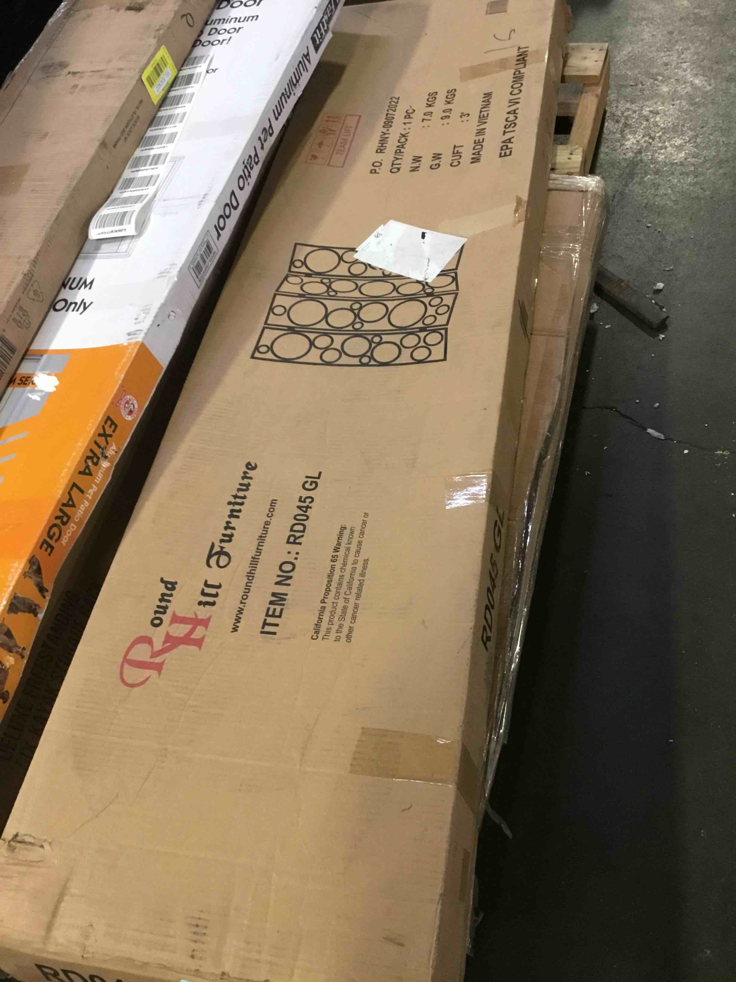https://s3.amazonaws.com/lotting-images-prod/bidfta/YEL5243438_1692030663102.jpeg