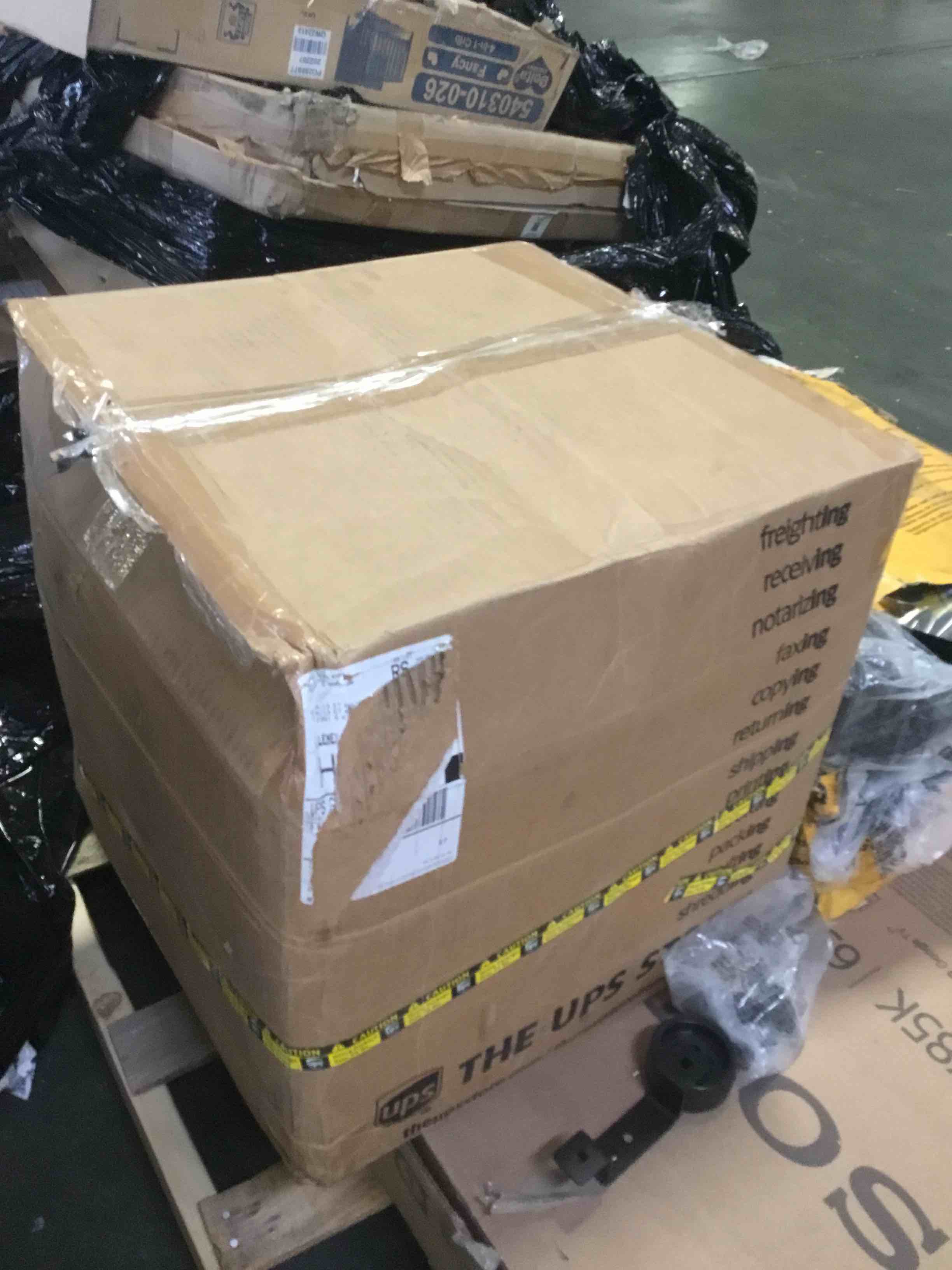https://s3.amazonaws.com/lotting-images-prod/bidfta/YEL5243464_1692035451300.jpeg