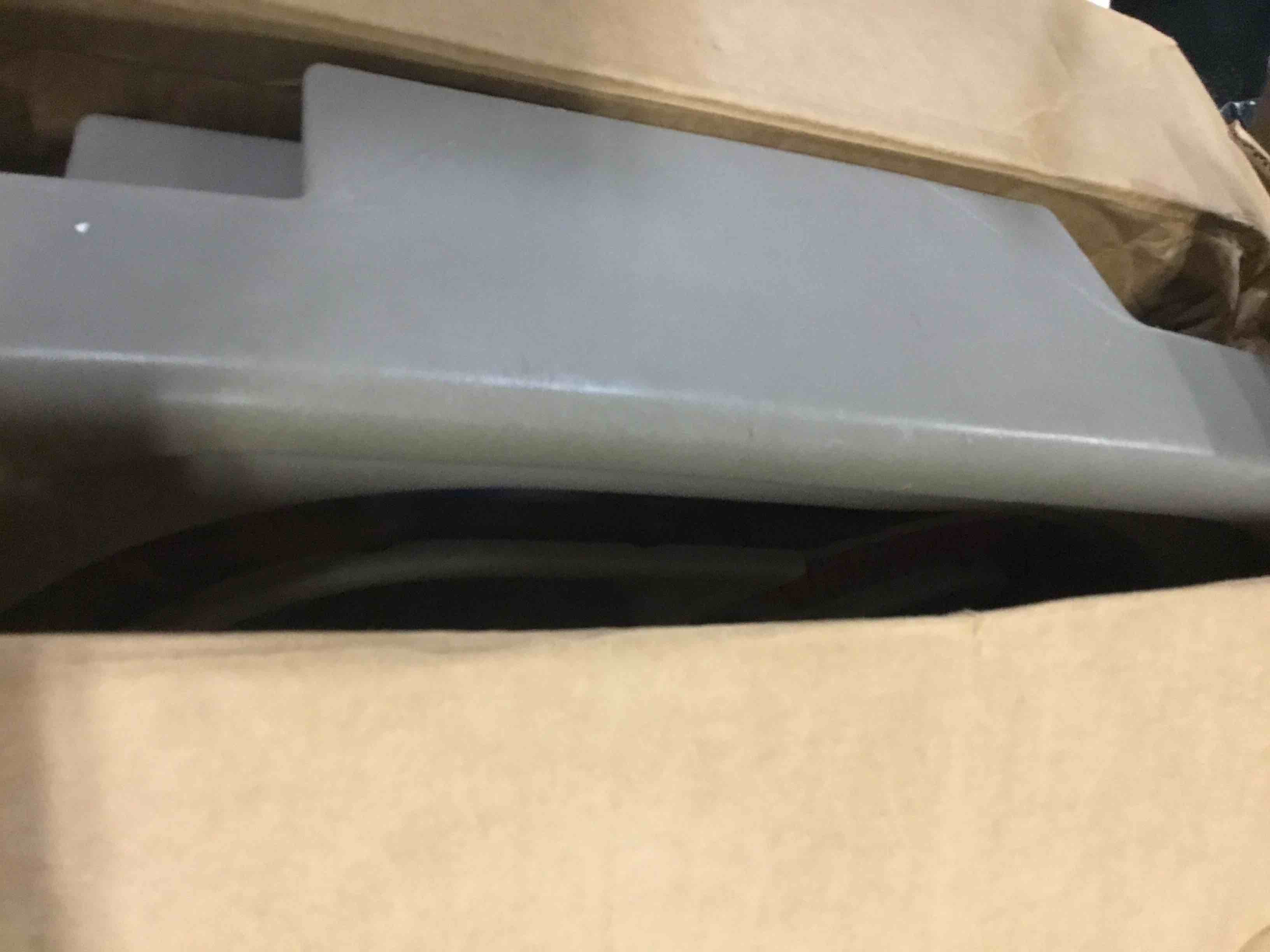 https://s3.amazonaws.com/lotting-images-prod/bidfta/YEL5243545_1692101989577.jpeg