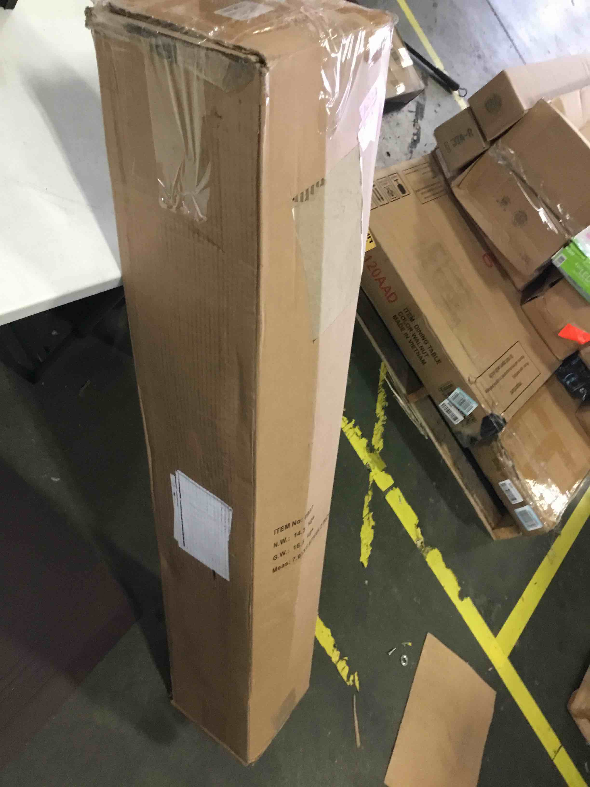https://s3.amazonaws.com/lotting-images-prod/bidfta/YEL5243611_1692112161448.jpeg