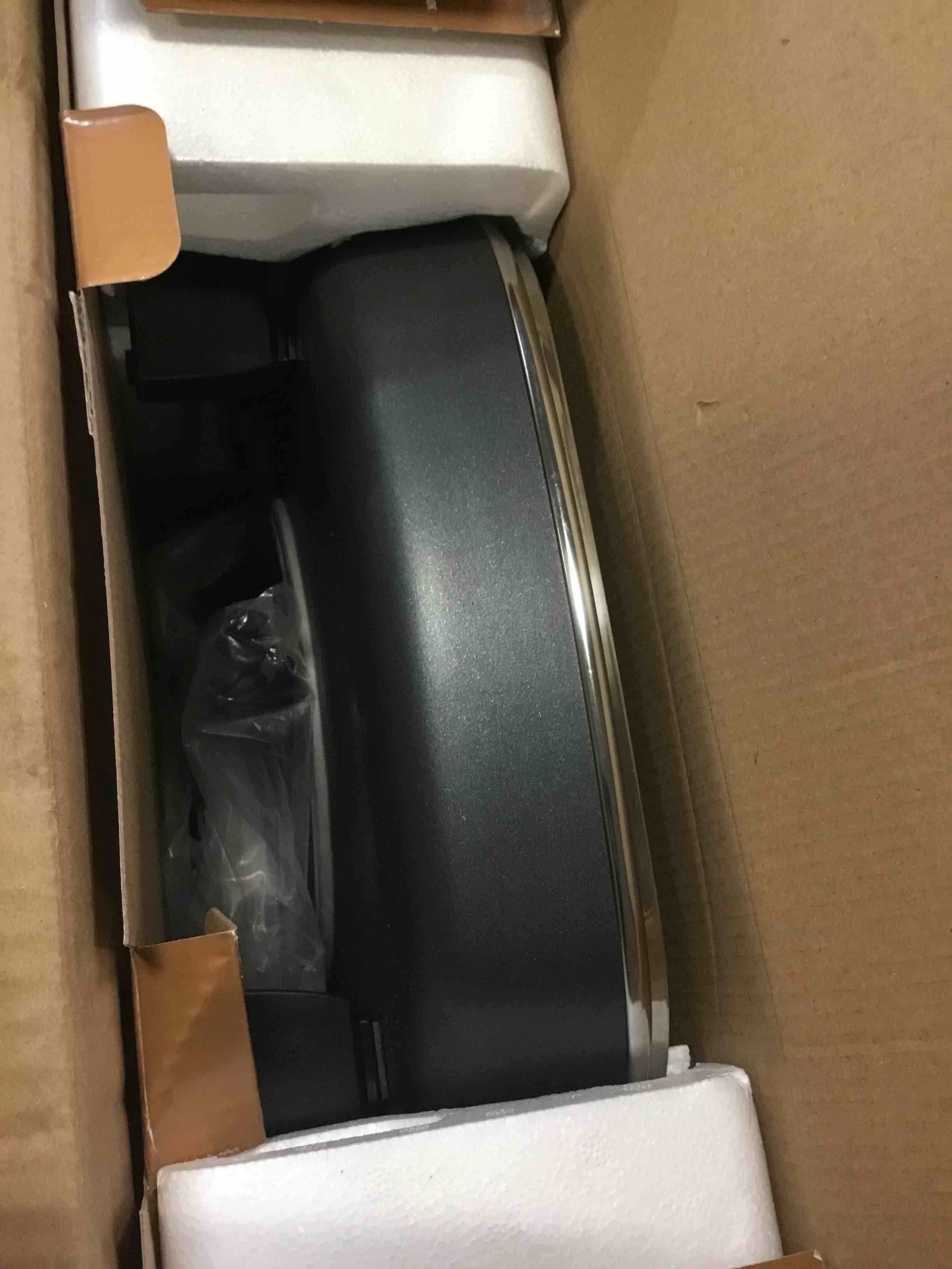https://s3.amazonaws.com/lotting-images-prod/bidfta/YEL5243698_1692125505203.jpeg