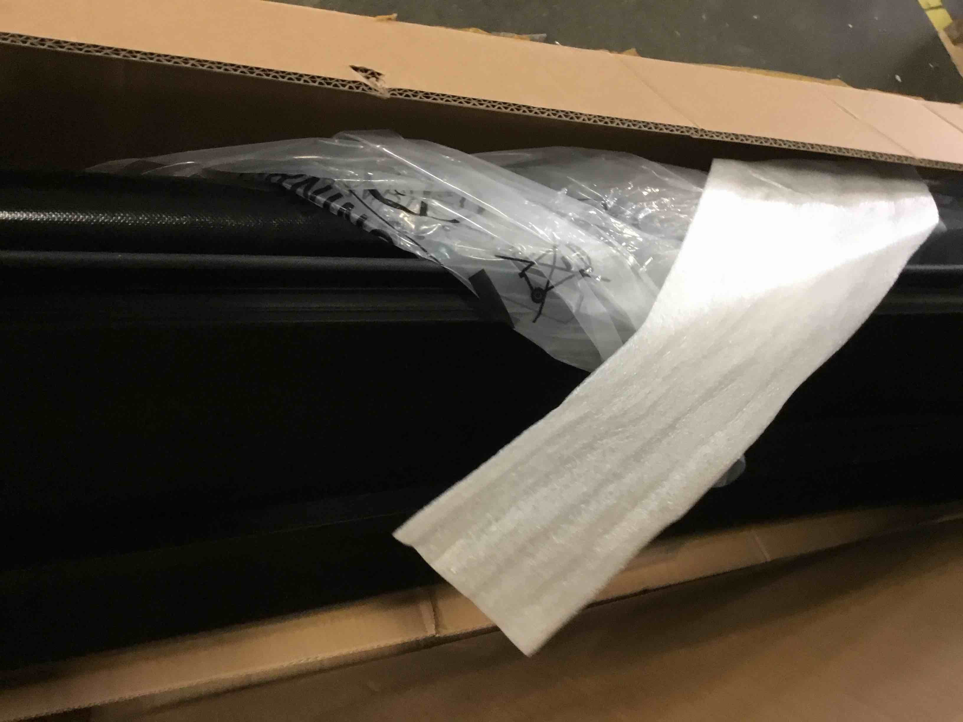 https://s3.amazonaws.com/lotting-images-prod/bidfta/YEL5243903_1692207328534.jpeg