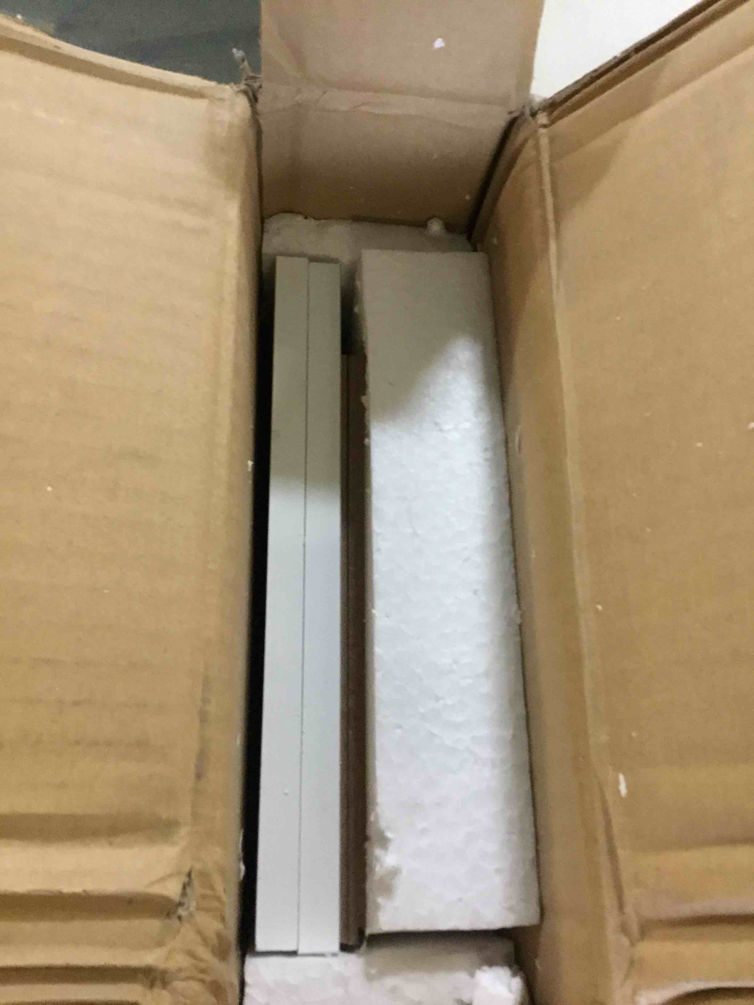 https://s3.amazonaws.com/lotting-images-prod/bidfta/YEL5244332_1692372444980.jpeg