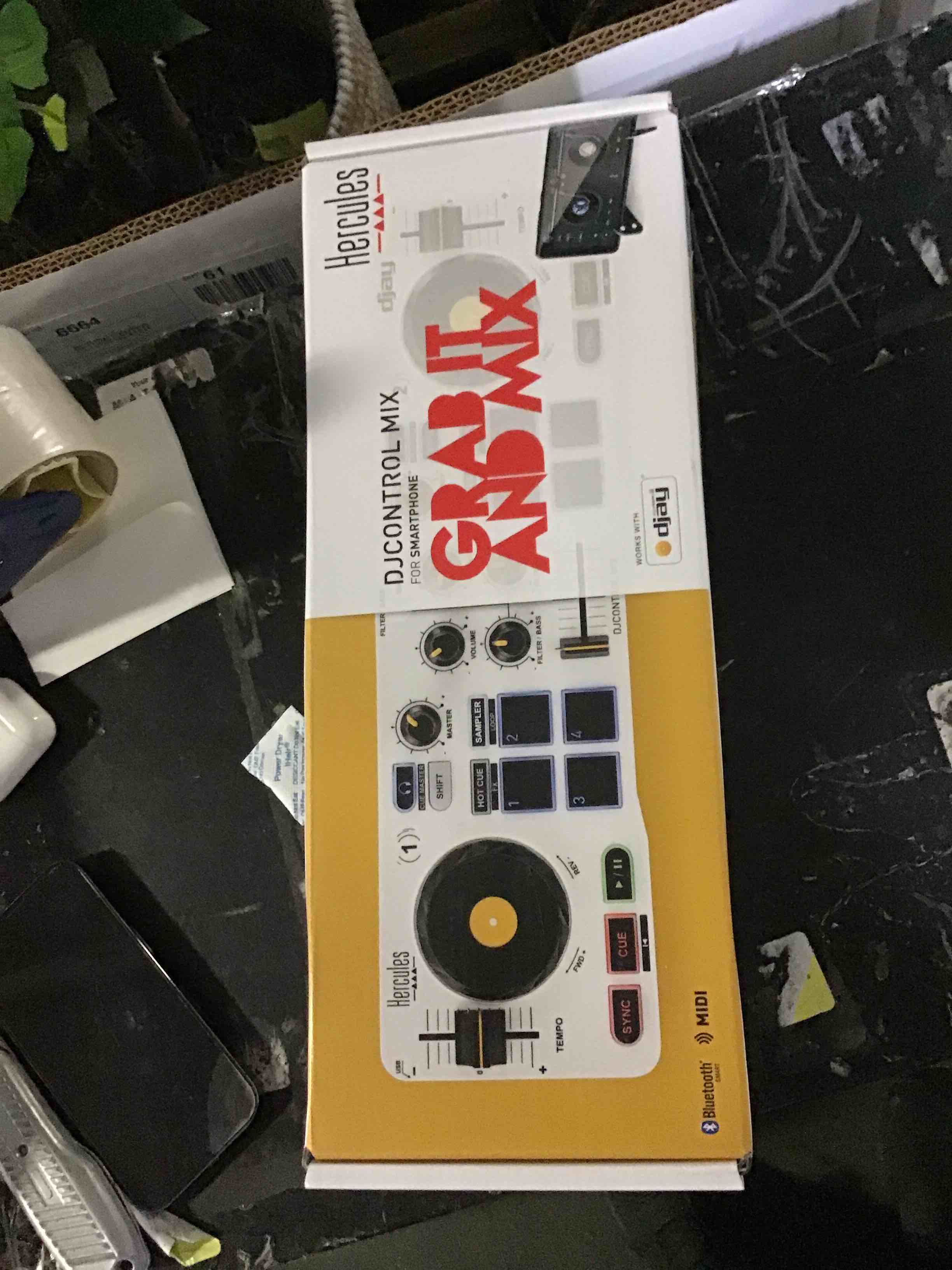 https://s3.amazonaws.com/lotting-images-prod/bidfta/YEL5244558_1692984290748.jpeg
