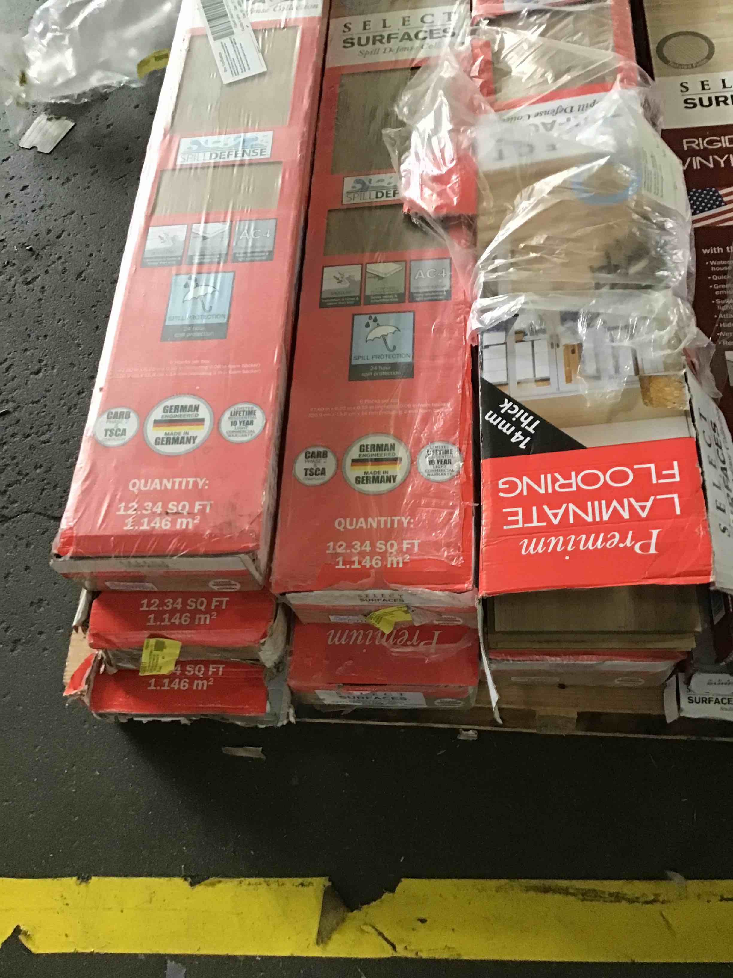 https://s3.amazonaws.com/lotting-images-prod/bidfta/YEL5244641_1693496820731.jpeg