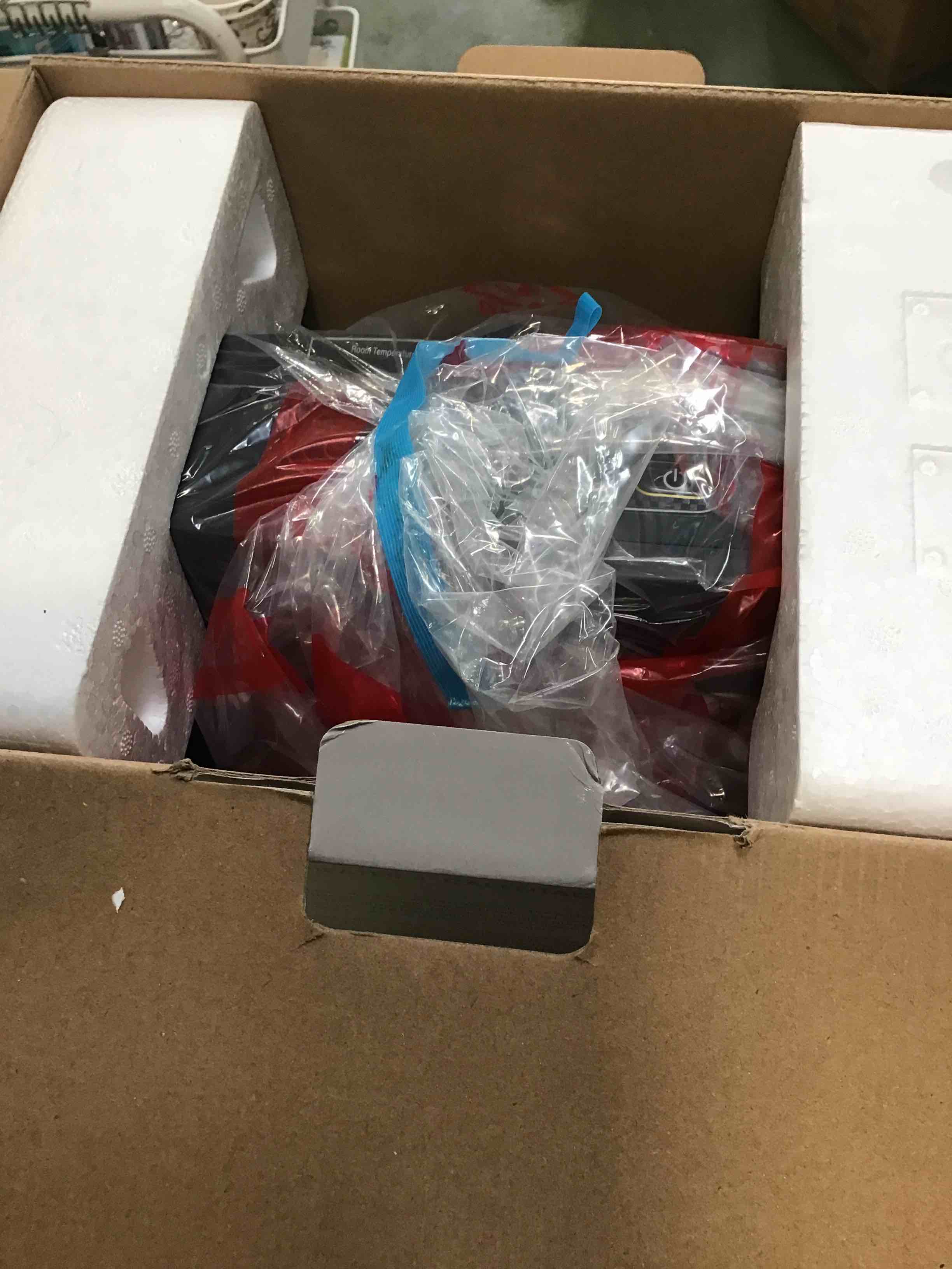 https://s3.amazonaws.com/lotting-images-prod/bidfta/YEL5245105_1703175432511.jpeg