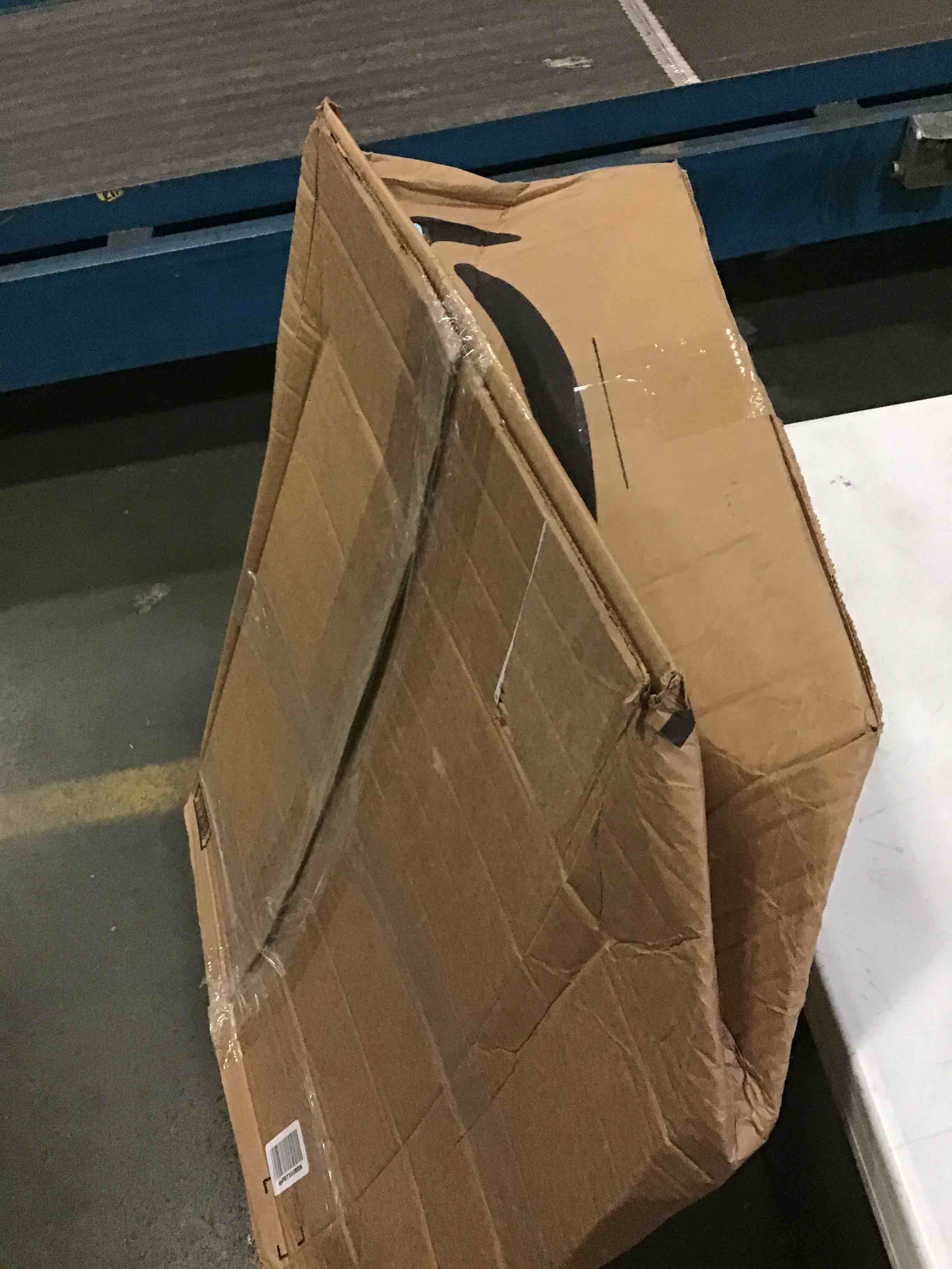 https://s3.amazonaws.com/lotting-images-prod/bidfta/YEL5246054_1691411536836.jpeg