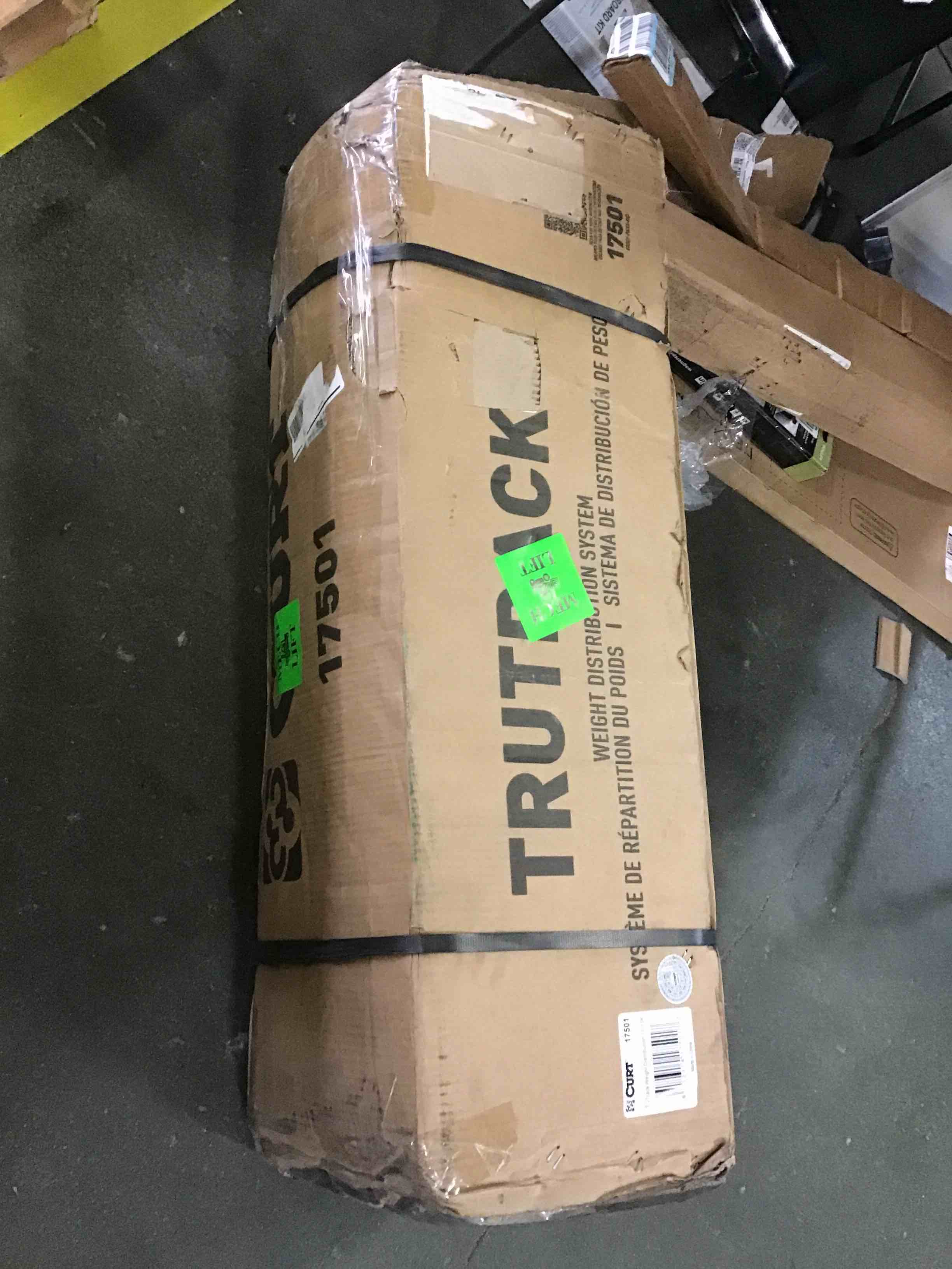 https://s3.amazonaws.com/lotting-images-prod/bidfta/YEL5246400_1691609831923.jpeg