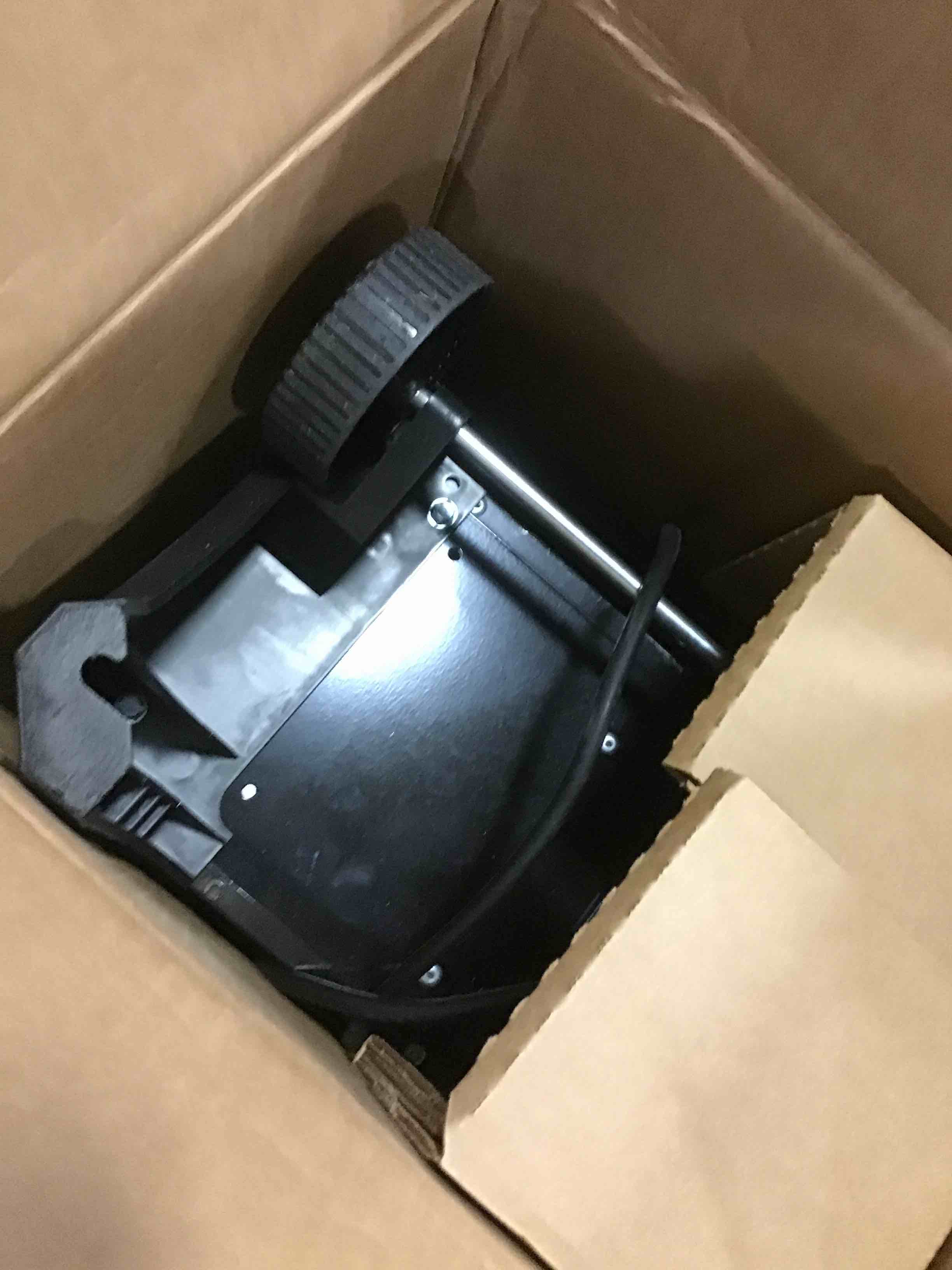 https://s3.amazonaws.com/lotting-images-prod/bidfta/YEL5246455_1691670484894.jpeg