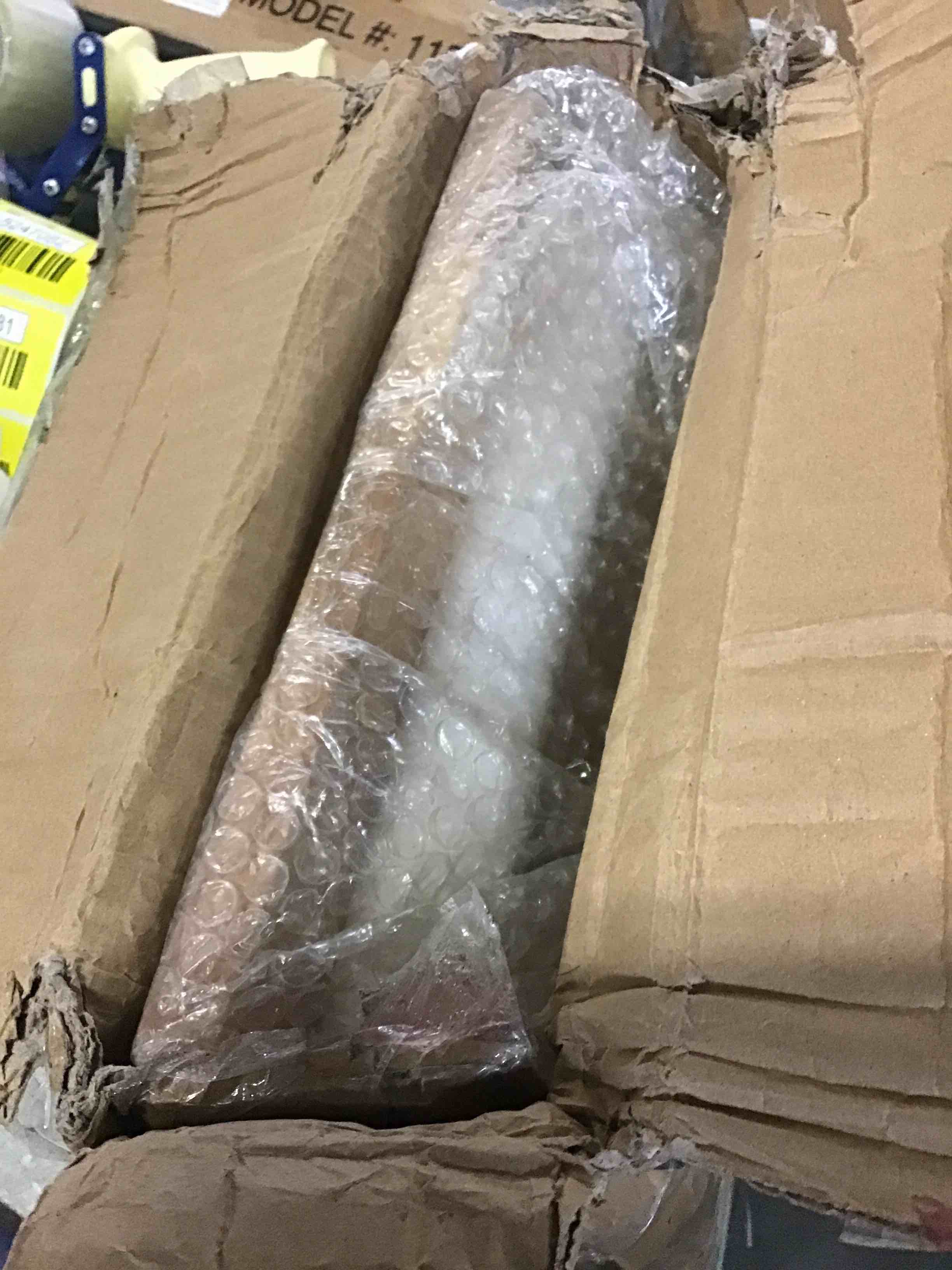 https://s3.amazonaws.com/lotting-images-prod/bidfta/YEL5247072_1692026084508.jpeg