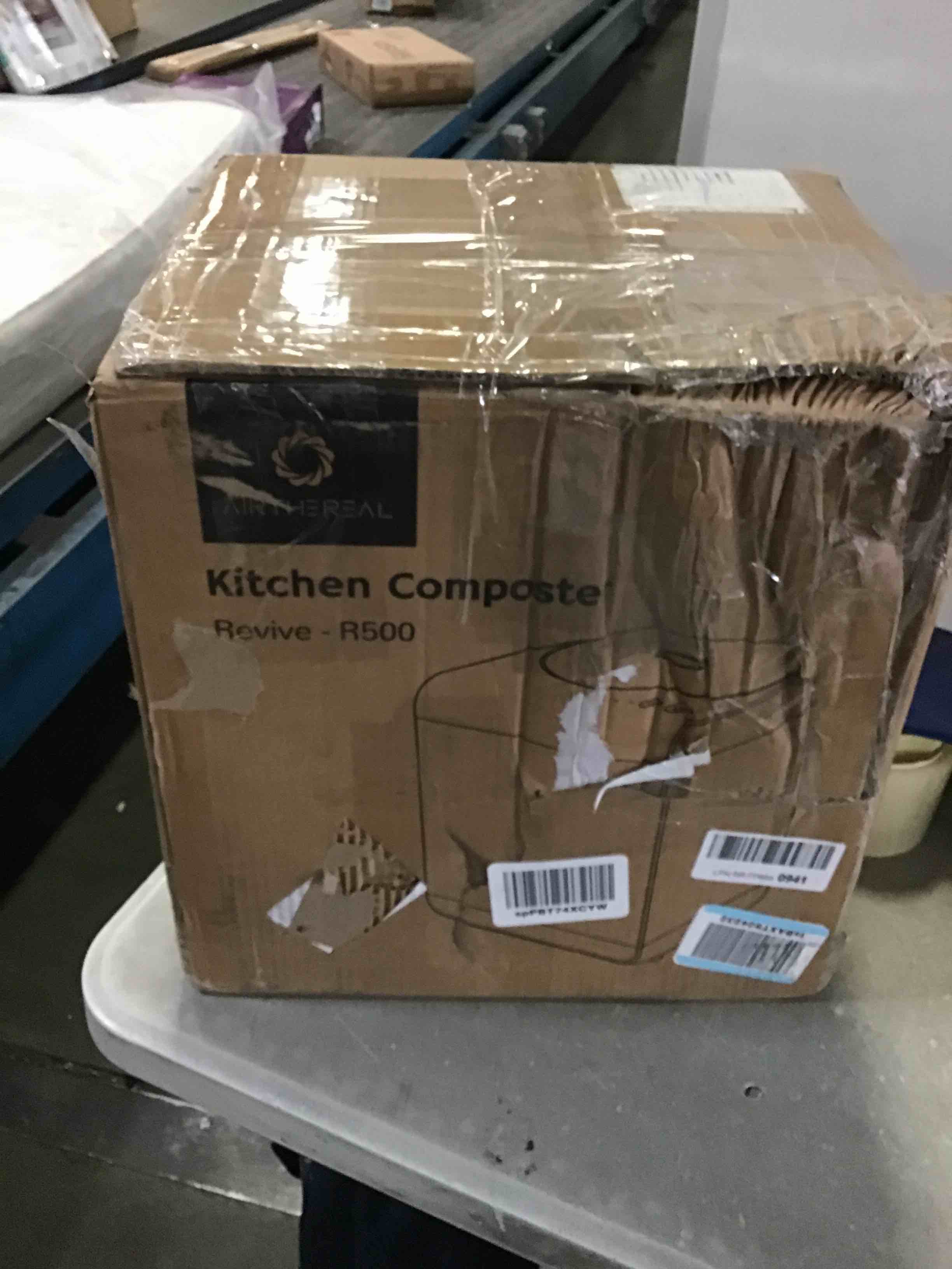 https://s3.amazonaws.com/lotting-images-prod/bidfta/YEL5247193_1692039548350.jpeg