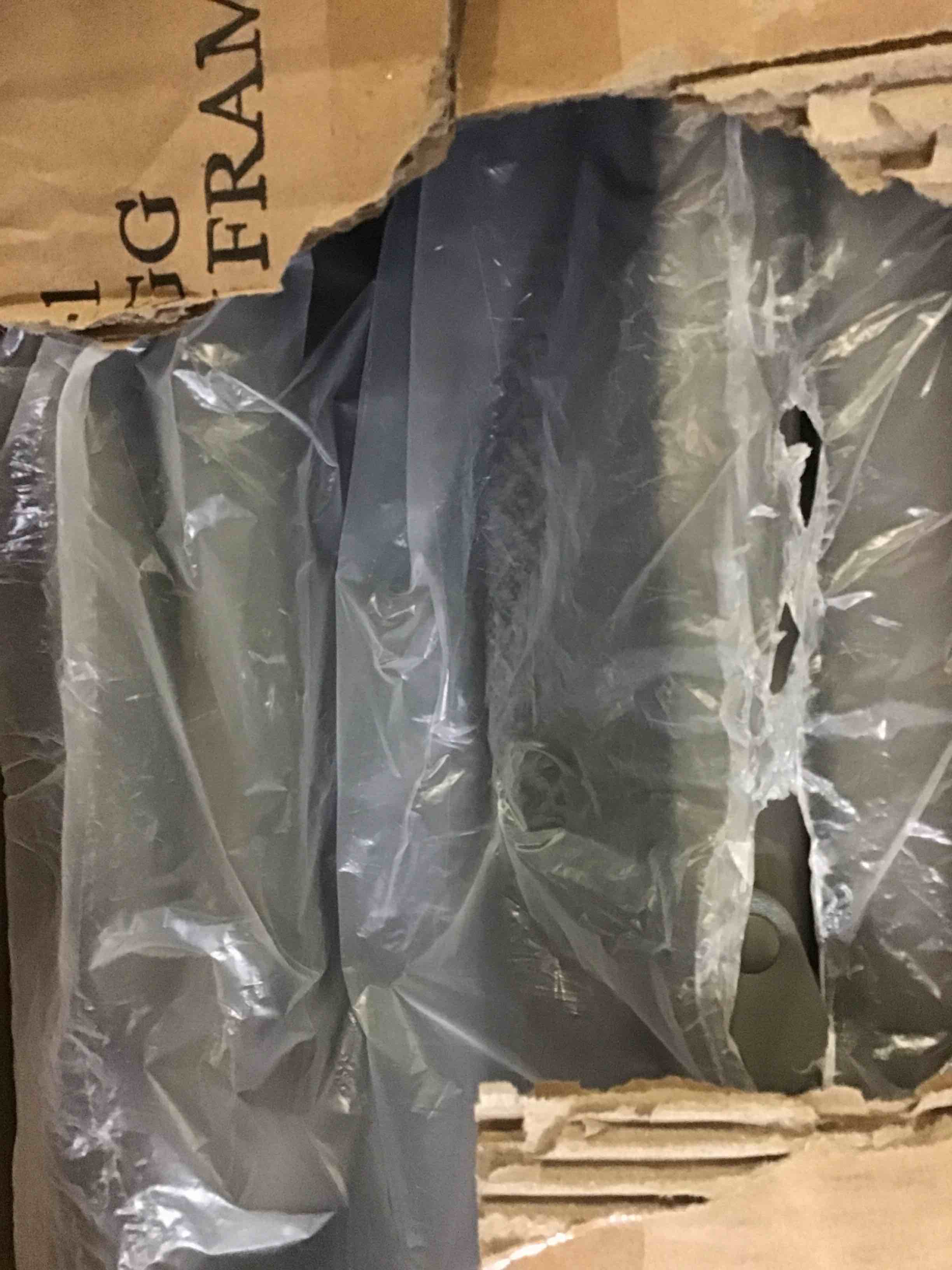 https://s3.amazonaws.com/lotting-images-prod/bidfta/YEL5247476_1691679465307.jpeg