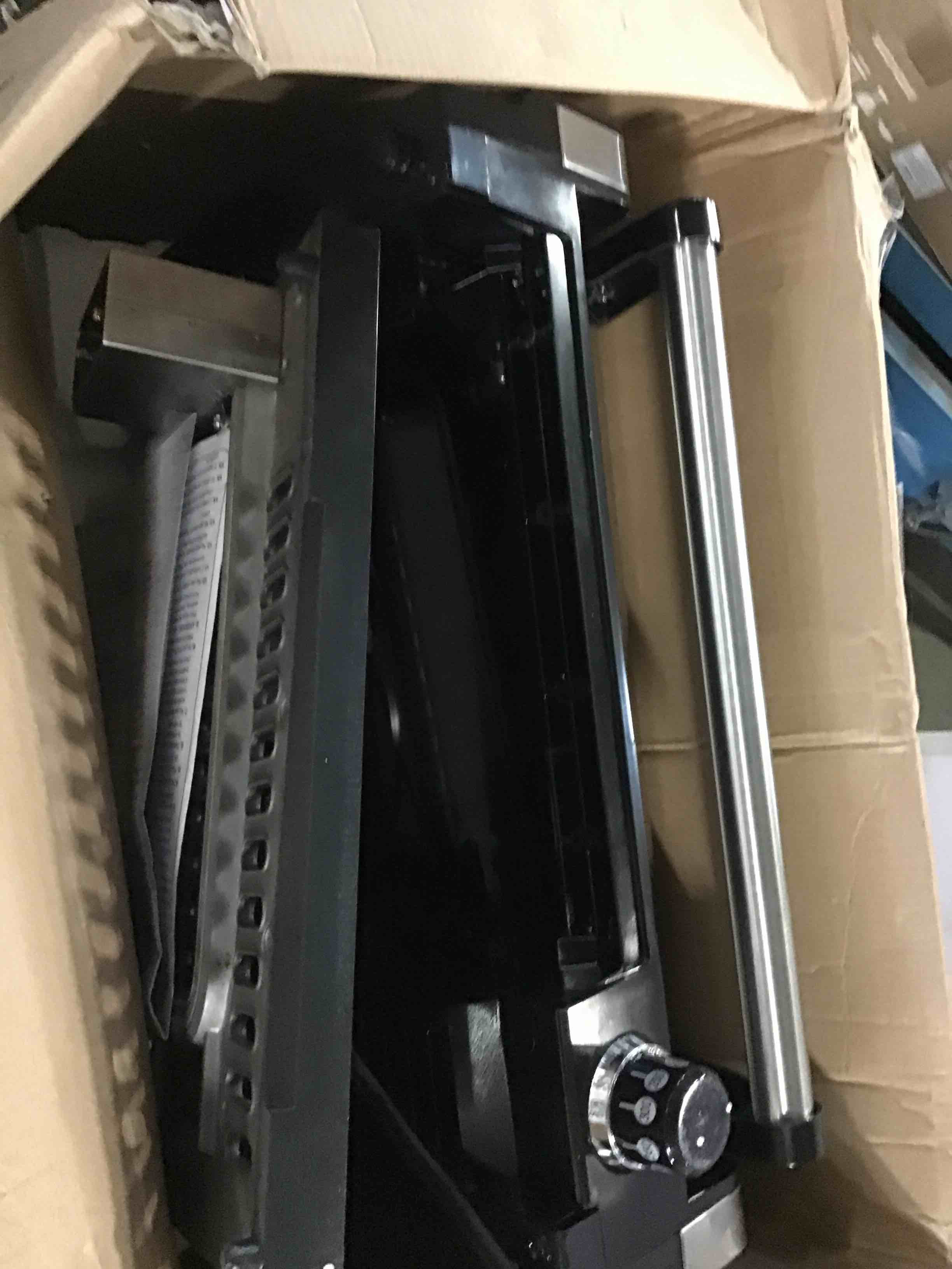 https://s3.amazonaws.com/lotting-images-prod/bidfta/YEL5247901_1691842794940.jpeg