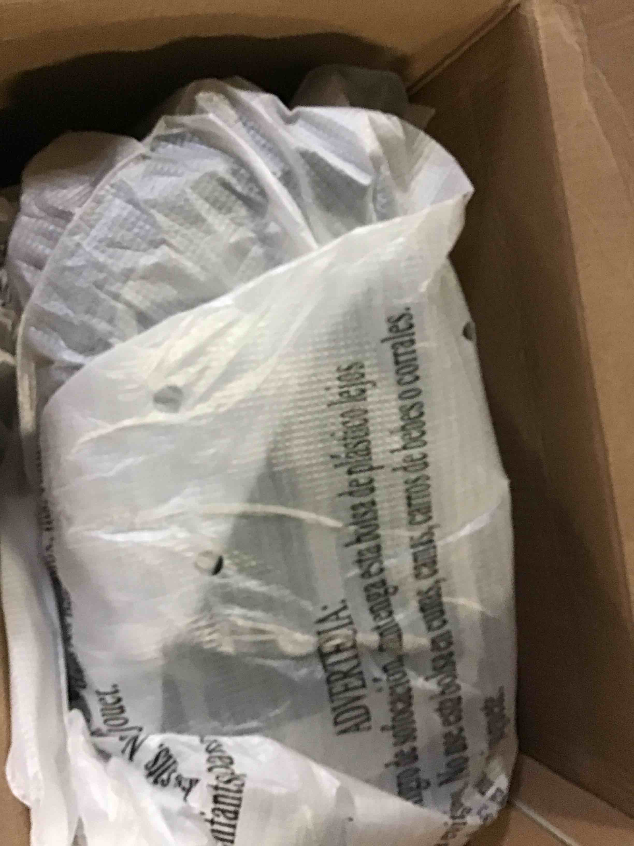 https://s3.amazonaws.com/lotting-images-prod/bidfta/YEL5247997_1691855203378.jpeg