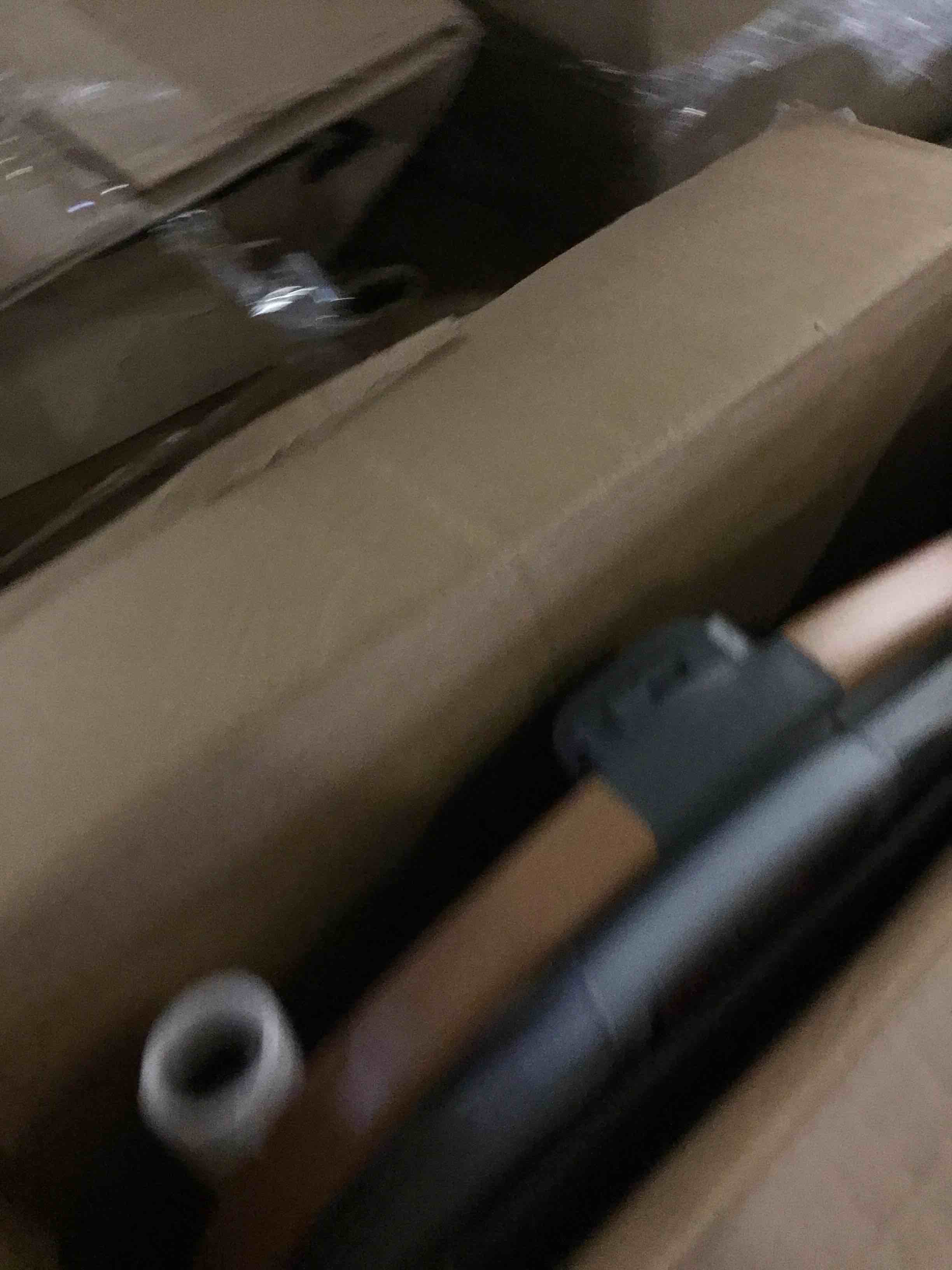 https://s3.amazonaws.com/lotting-images-prod/bidfta/YEL5248020_1692022943263.jpeg