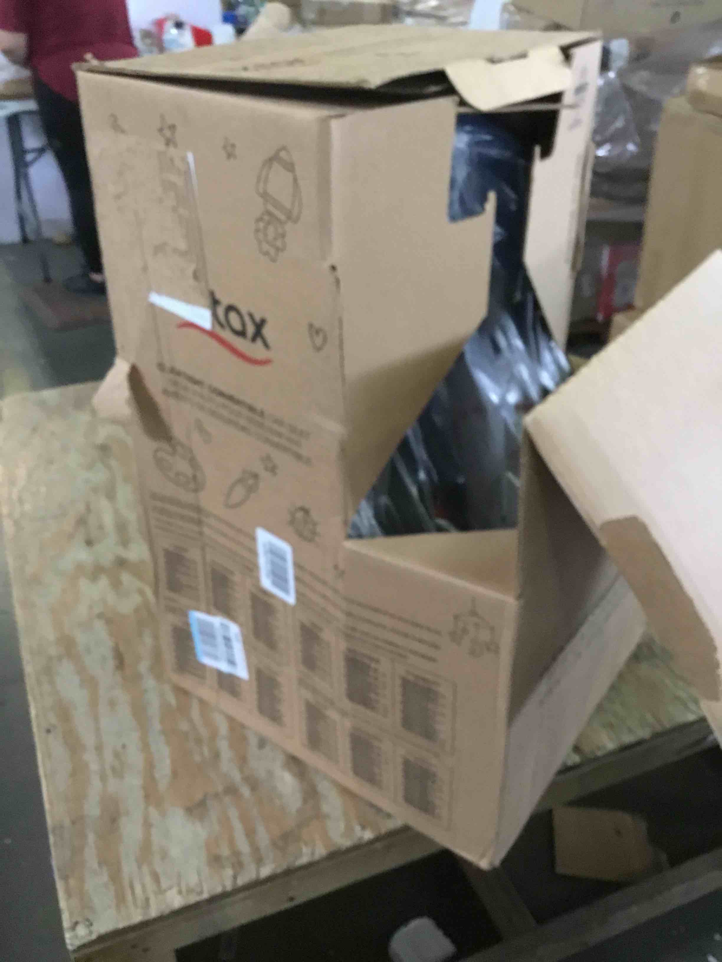 https://s3.amazonaws.com/lotting-images-prod/bidfta/YEL5248482_1692211699344.jpeg