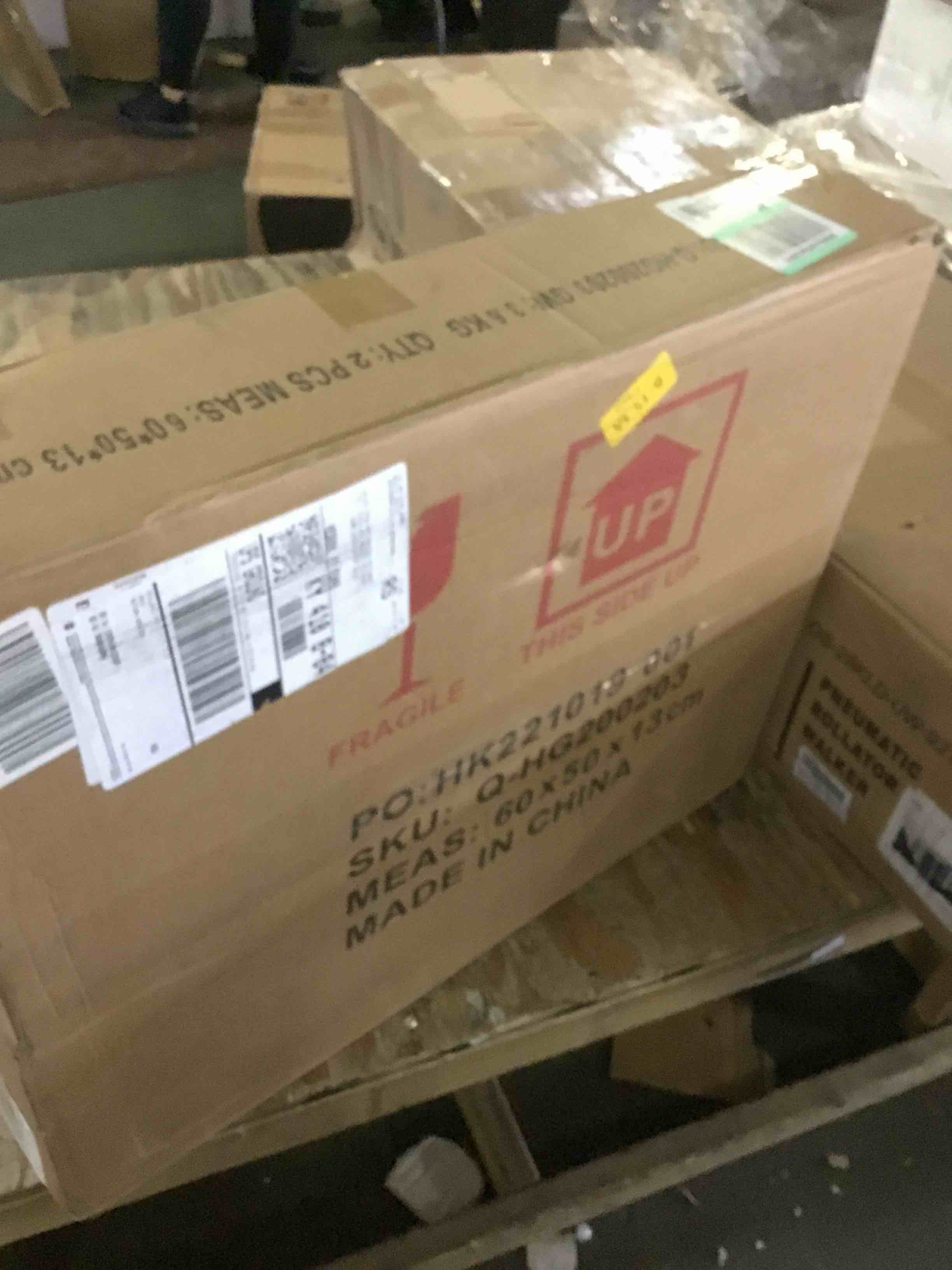https://s3.amazonaws.com/lotting-images-prod/bidfta/YEL5248497_1692215018681.jpeg
